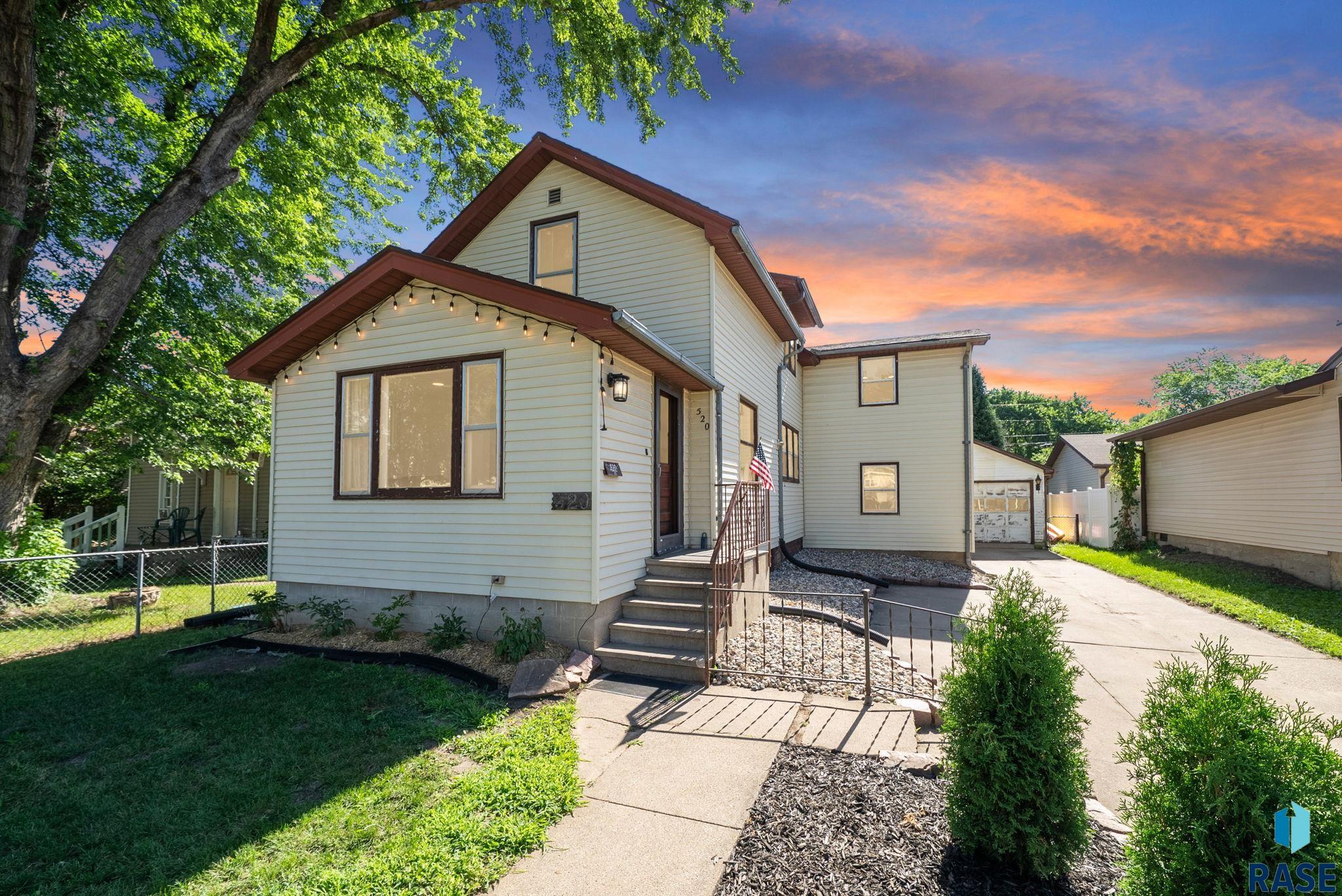 Sioux Falls, South Dakota 57103, United States, 3 Bedrooms Bedrooms, ,2 BathroomsBathrooms,Residential,Active,168655