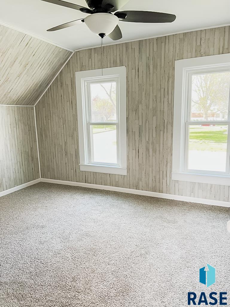 323 W Lincoln St Street, Luverne, Minnesota image 22