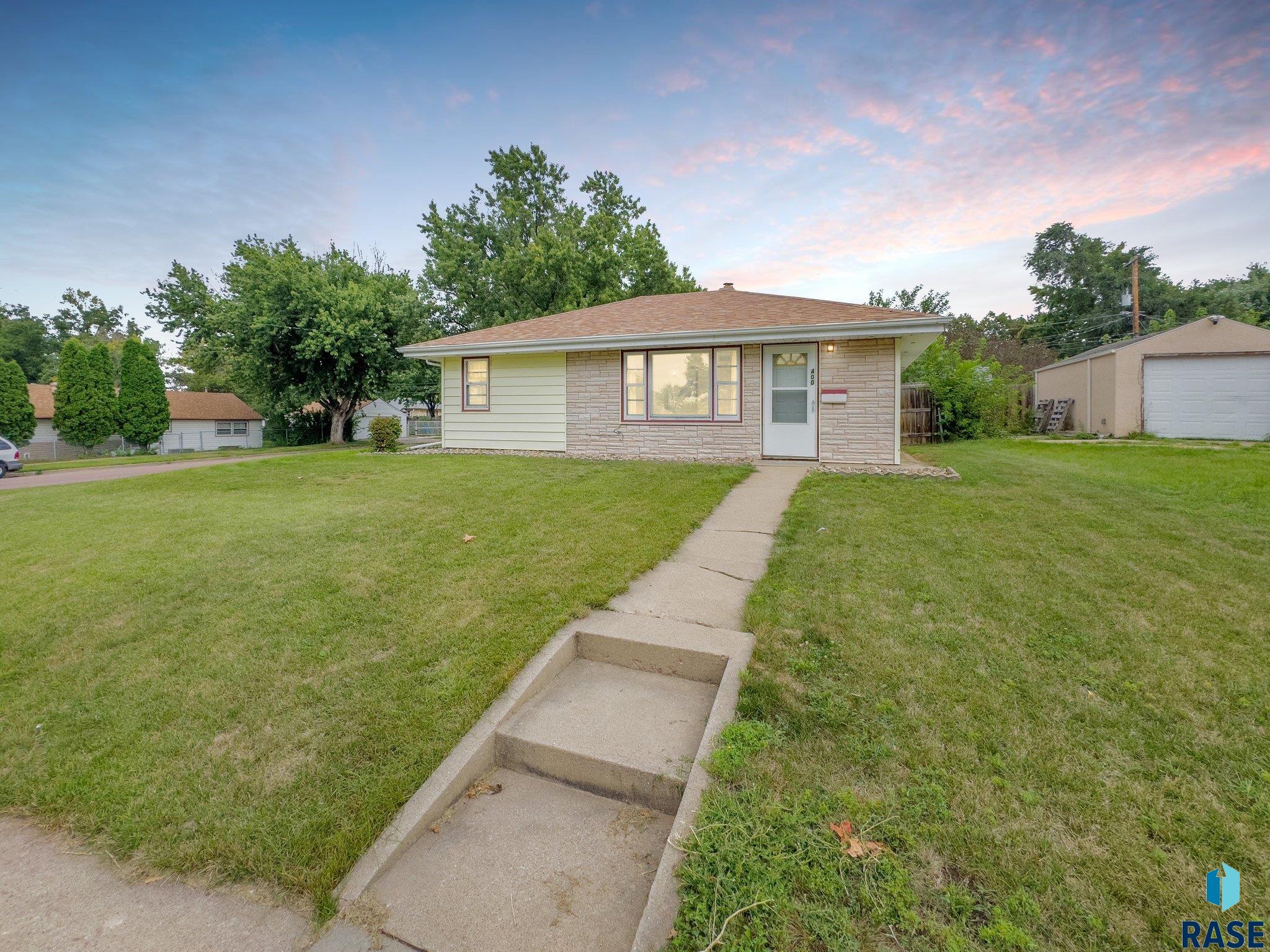 400 S Omaha Ave Avenue, Sioux Falls, South Dakota image 1