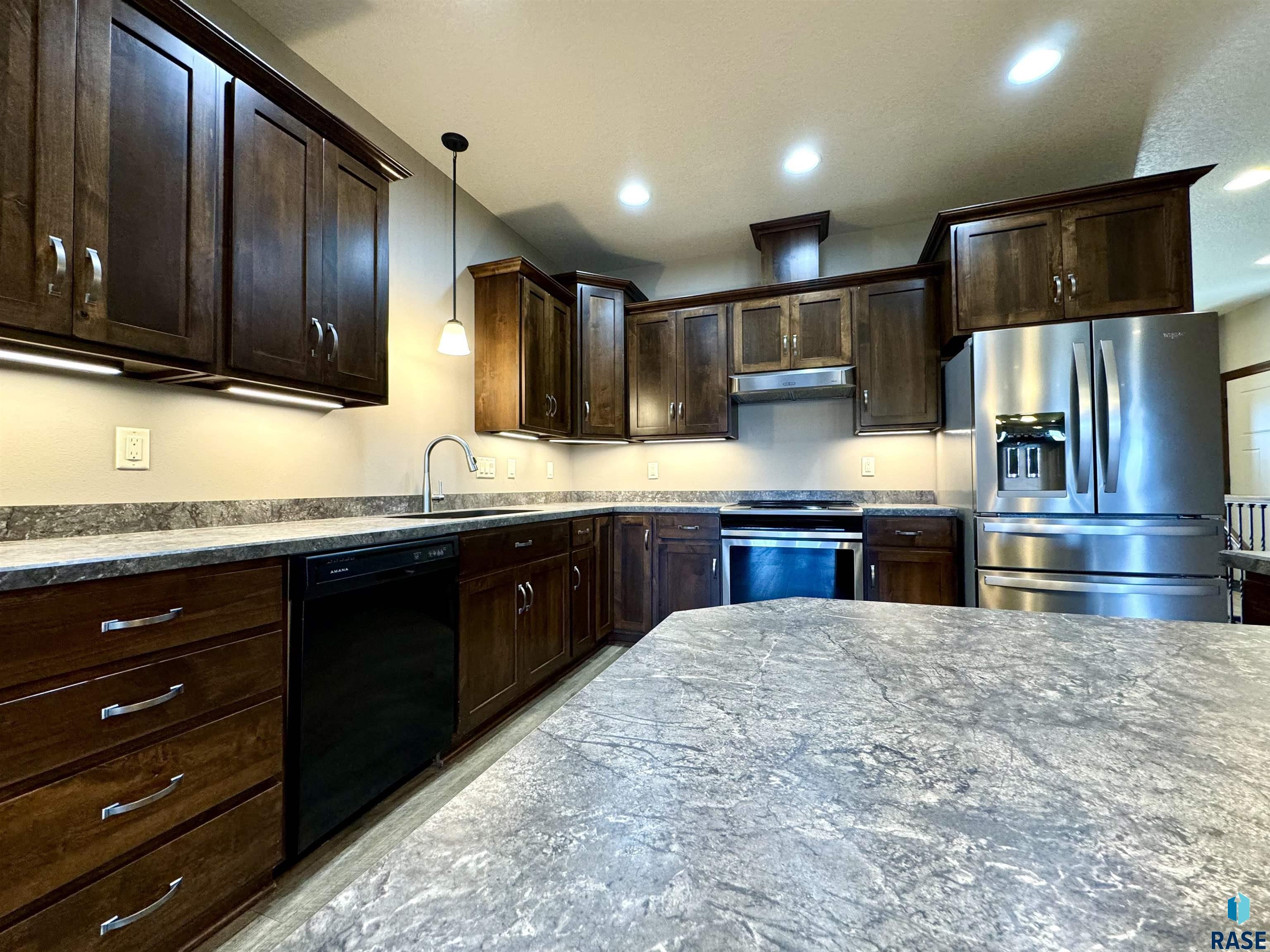 1502 Summit Ln Lane, Yankton, New Jersey image 4