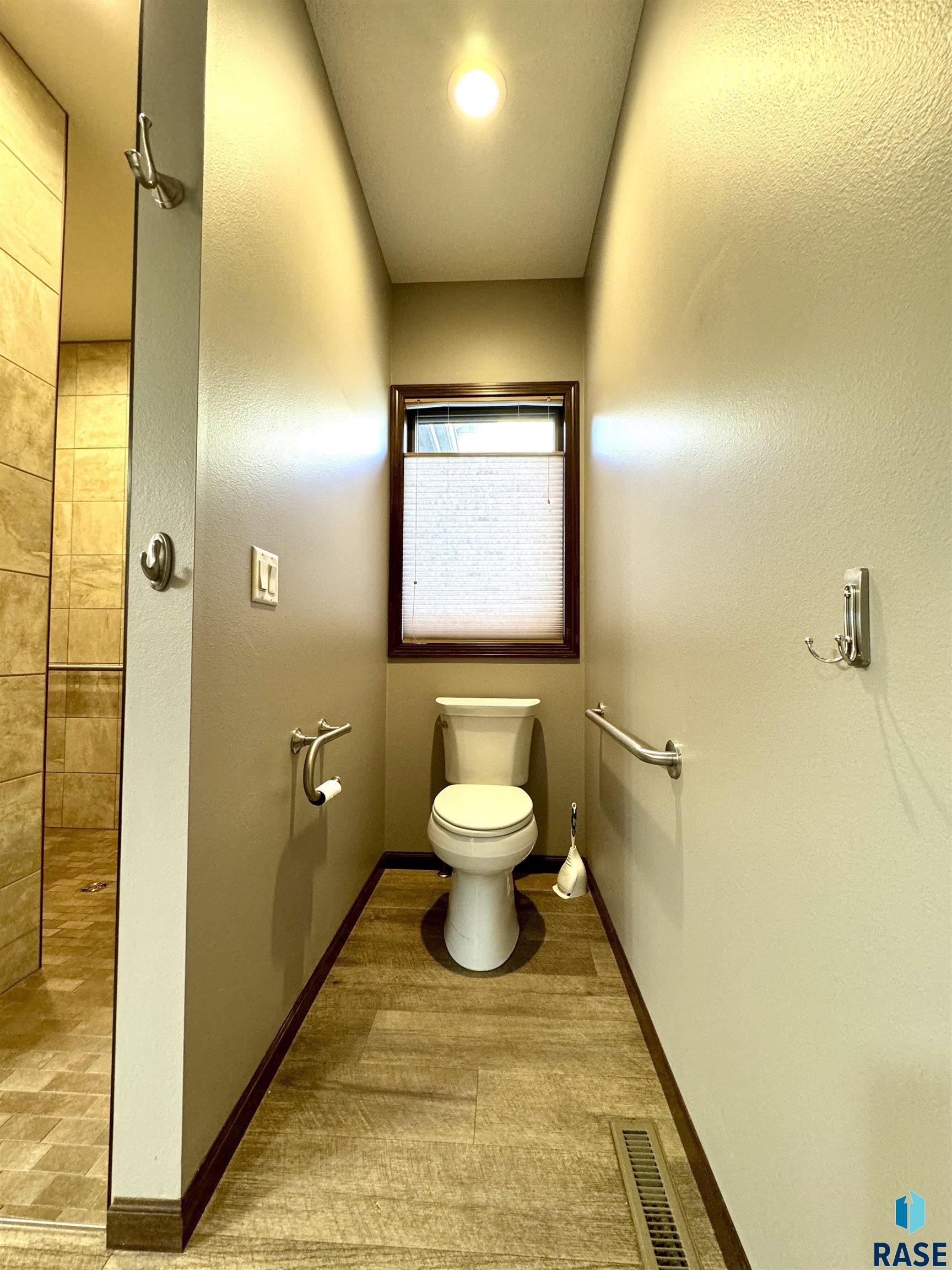 1502 Summit Ln Lane, Yankton, New Jersey image 16