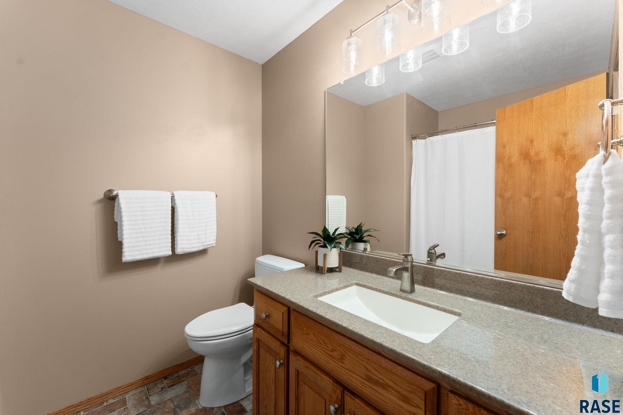 7721 W Ione St Street, Sioux Falls, South Dakota image 27