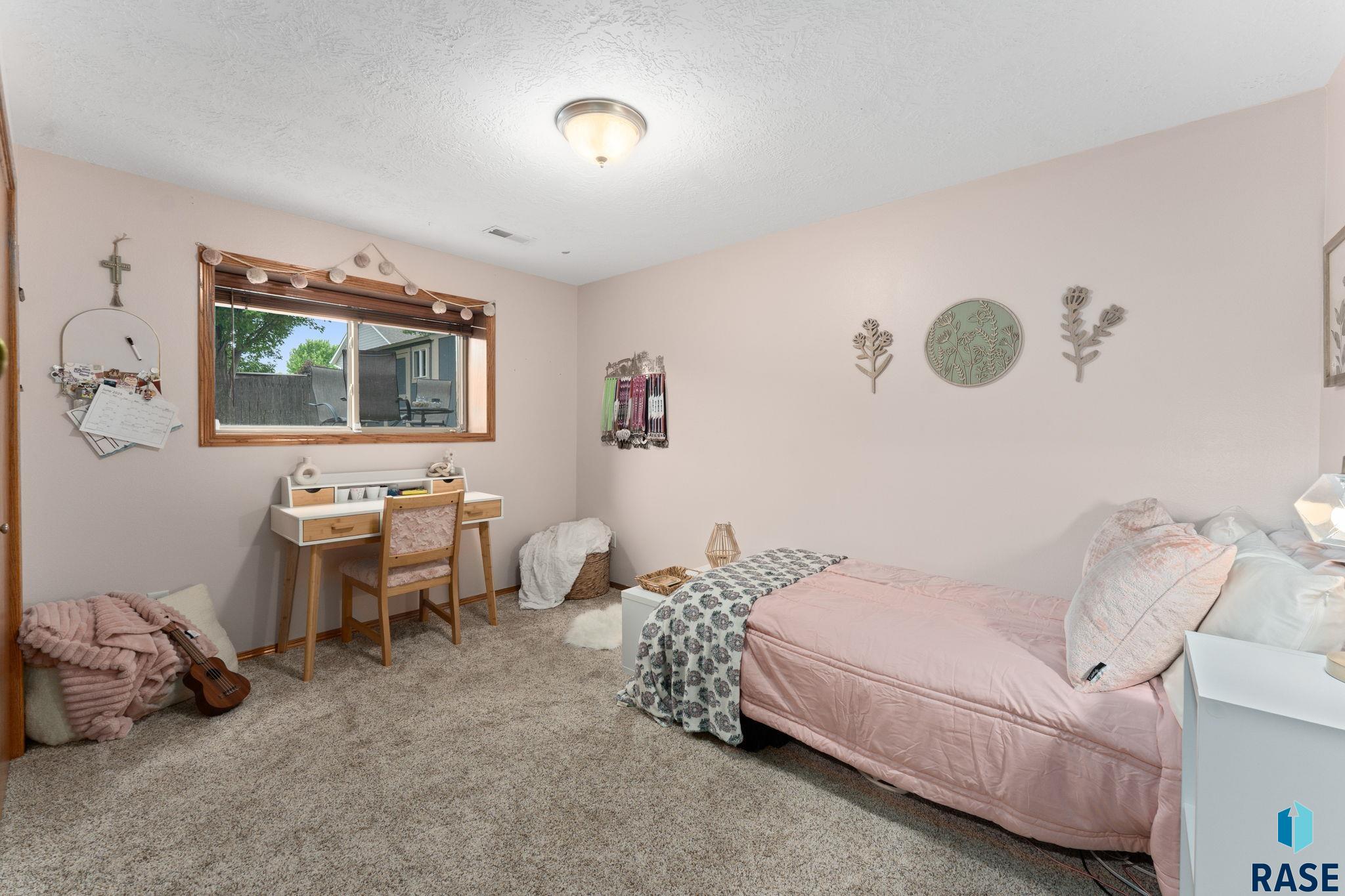 7721 W Ione St Street, Sioux Falls, South Dakota image 38