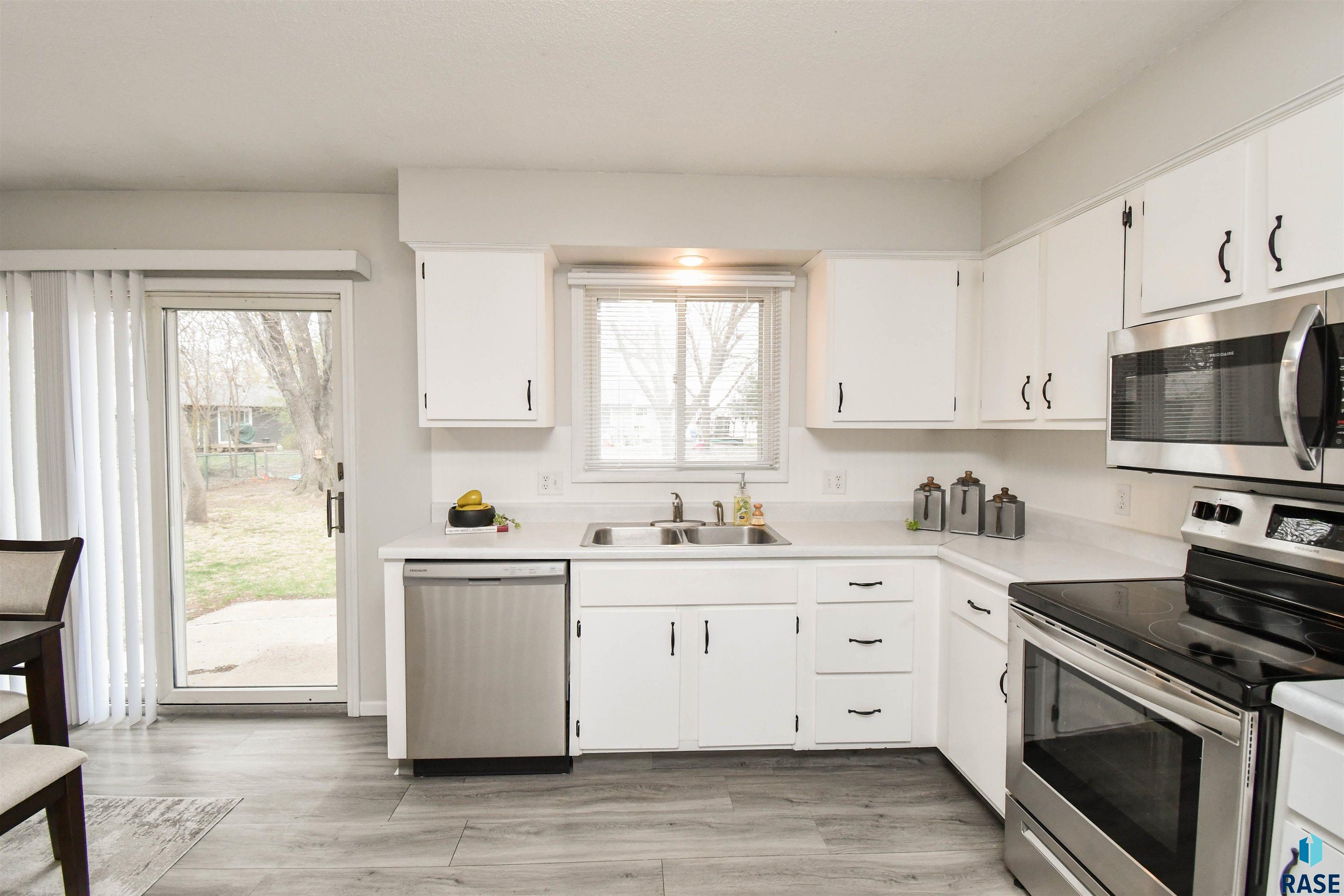 6109 W 58th St Street, Sioux Falls, New Jersey image 8