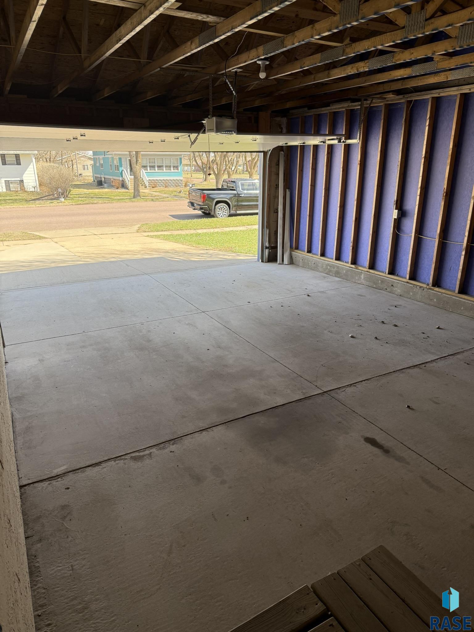 305 N Main St Street, Lennox, South Dakota image 16