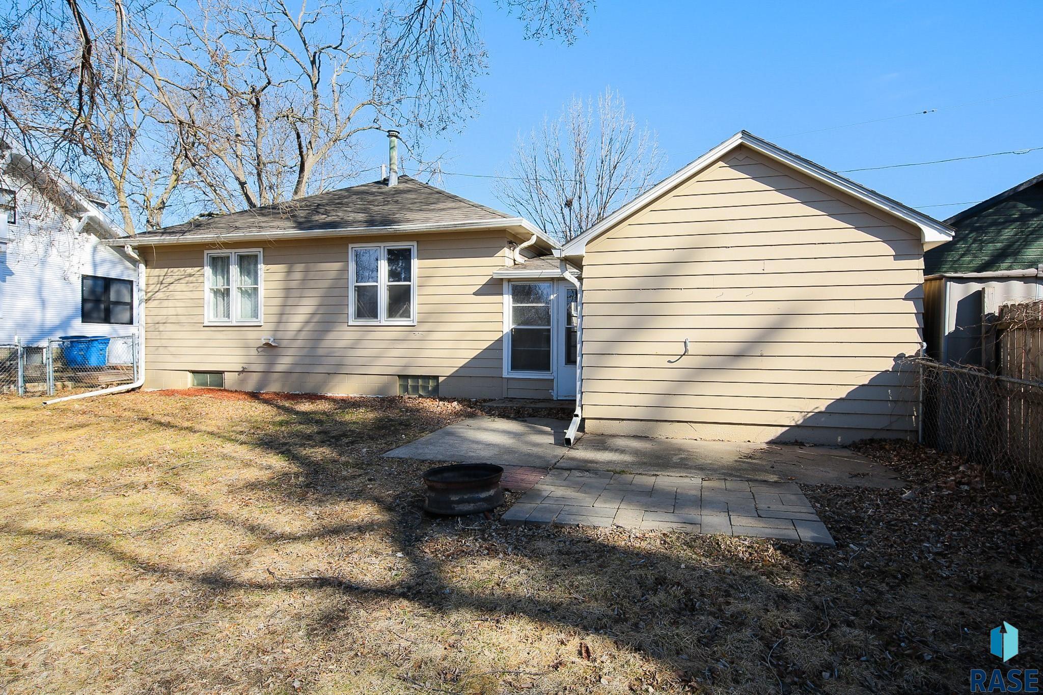 305 1st St Street, Canton, South Dakota image 4