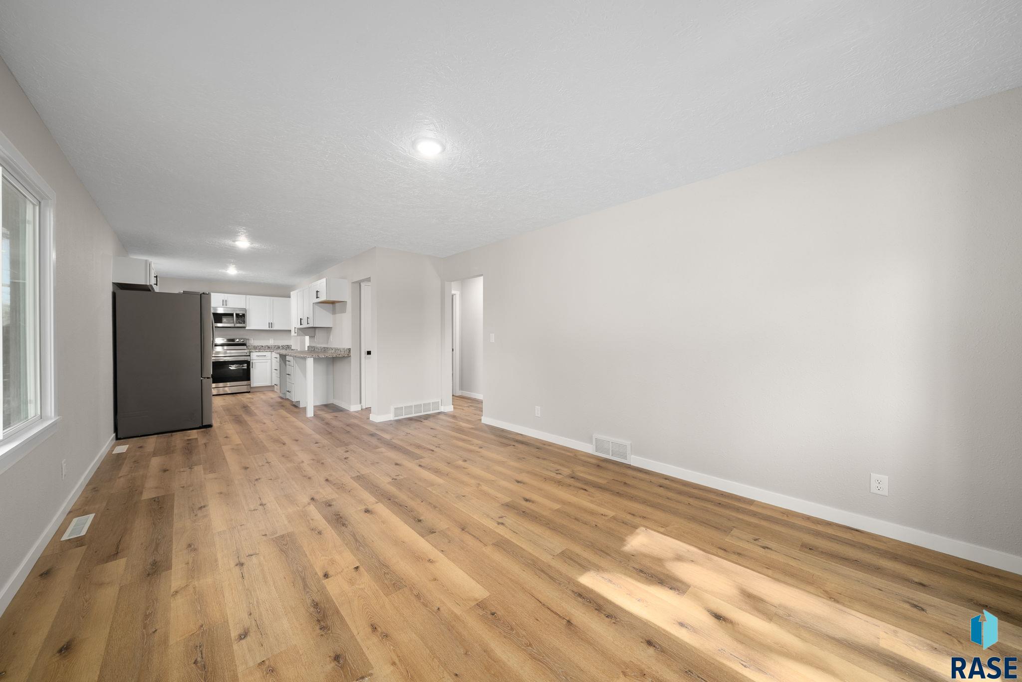 Sioux Falls, South Dakota 57103, United States, 2 Bedrooms Bedrooms, ,1 BathroomBathrooms,Residential,Active,164867