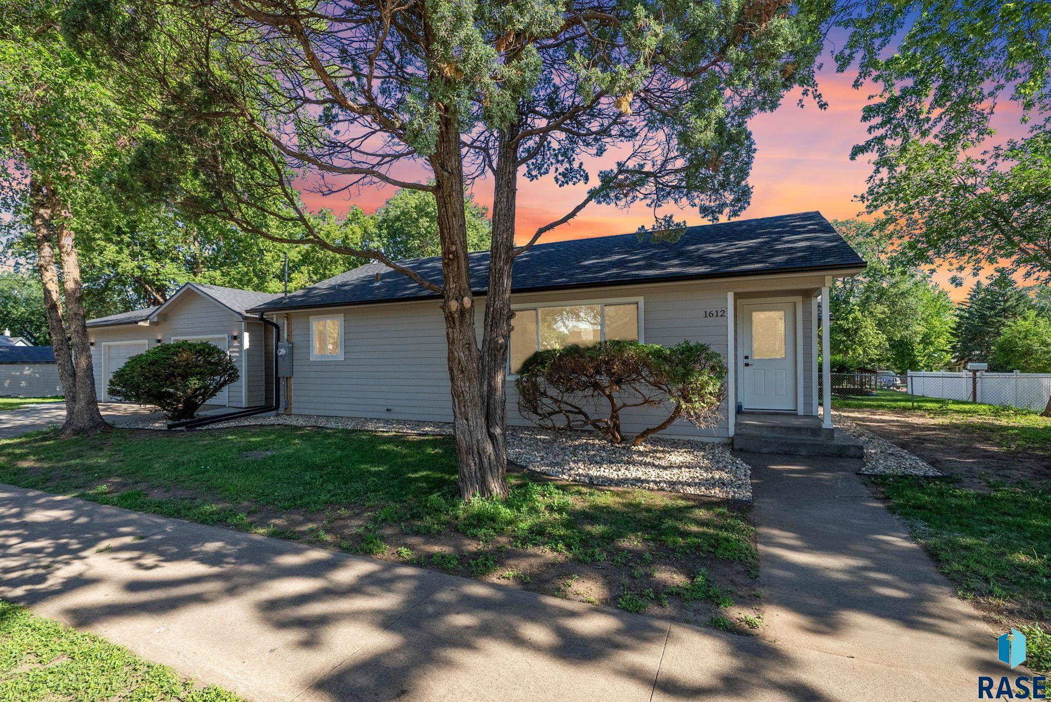 Sioux Falls, South Dakota 57103, United States, 2 Bedrooms Bedrooms, ,1 BathroomBathrooms,Residential,Active,164867 Sioux Falls, South Dakota 57103, United States, 2 Bedrooms Bedrooms, ,1 BathroomBathrooms,Residential,Active,164867