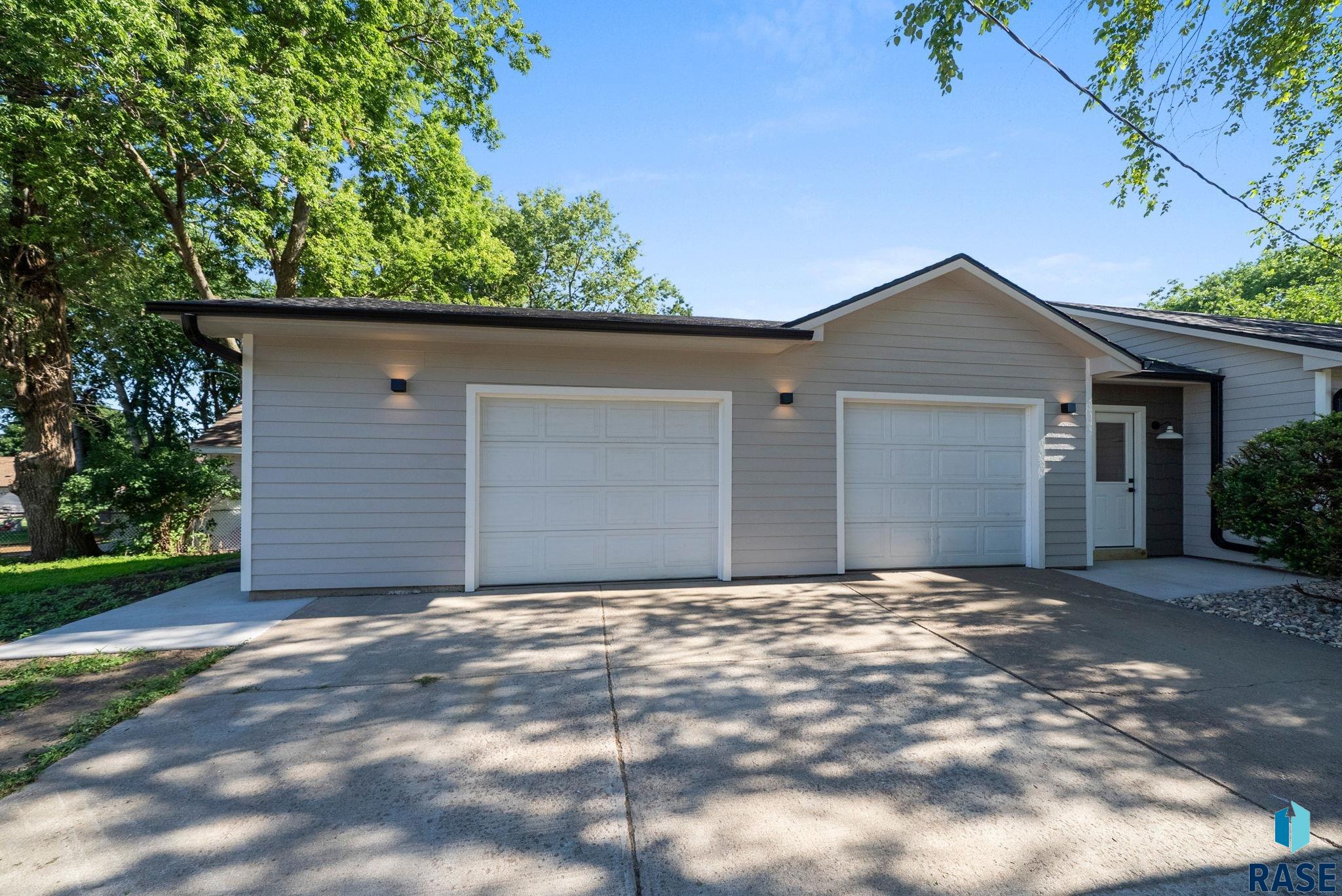 Sioux Falls, South Dakota 57103, United States, 2 Bedrooms Bedrooms, ,1 BathroomBathrooms,Residential,Active,164867