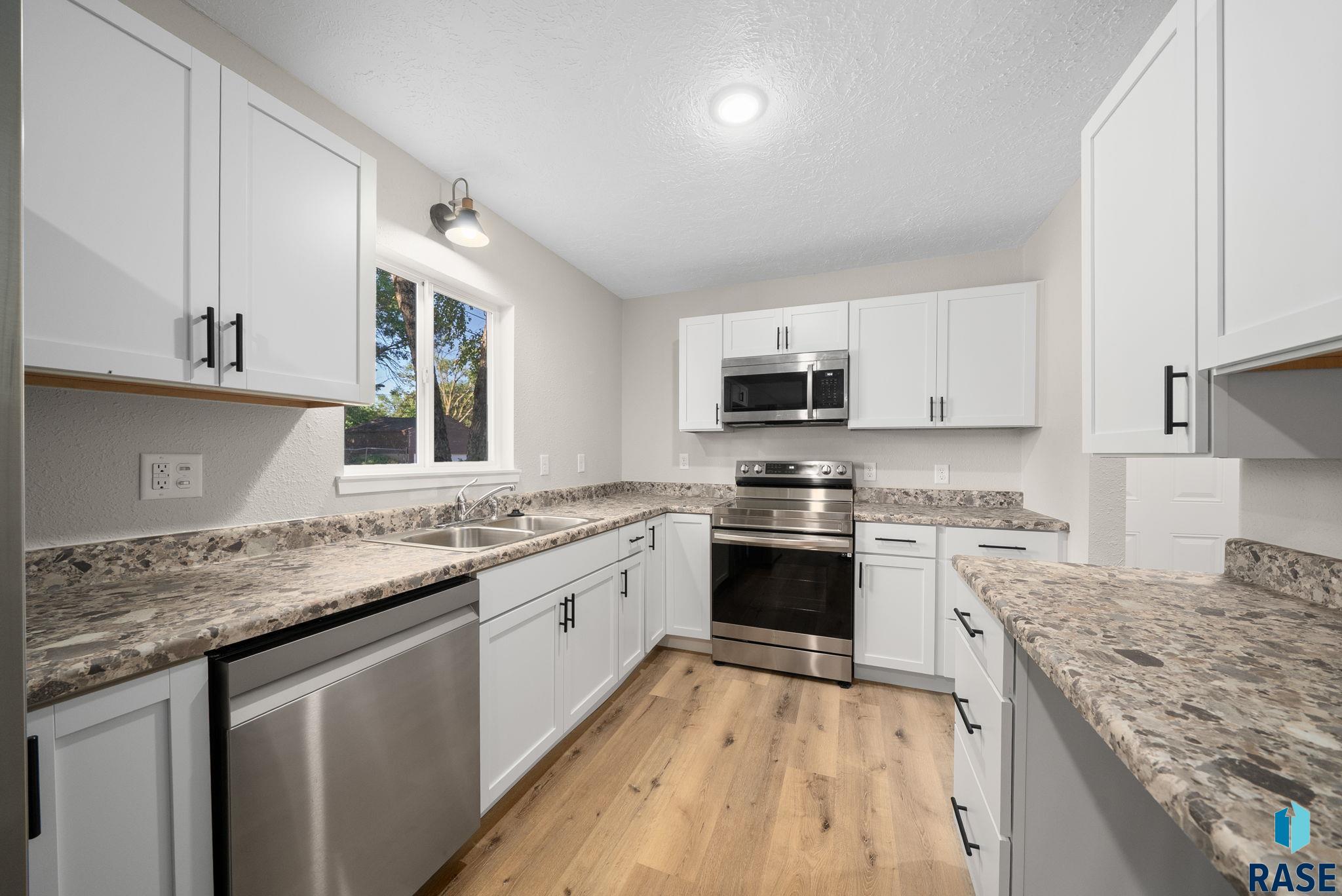 Sioux Falls, South Dakota 57103, United States, 2 Bedrooms Bedrooms, ,1 BathroomBathrooms,Residential,Active,164867