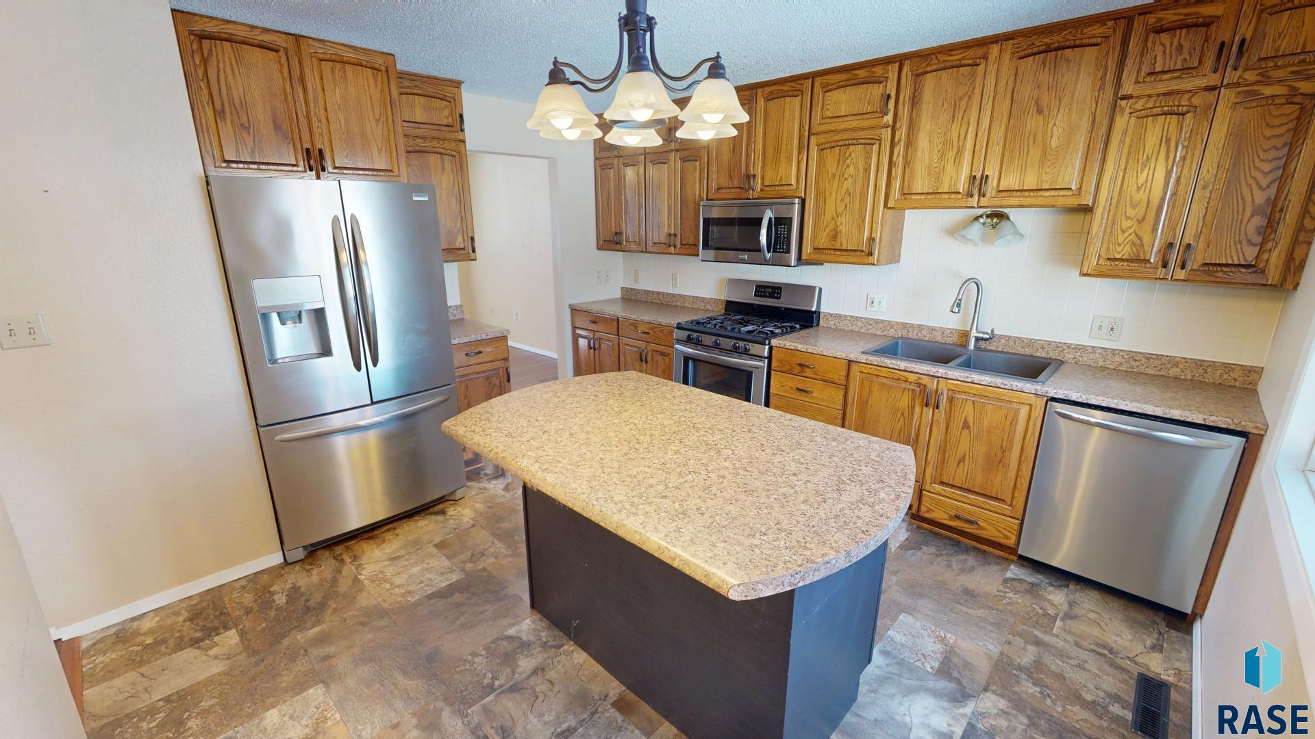 126 Santee Trl Trail, Brookings, South Dakota image 7