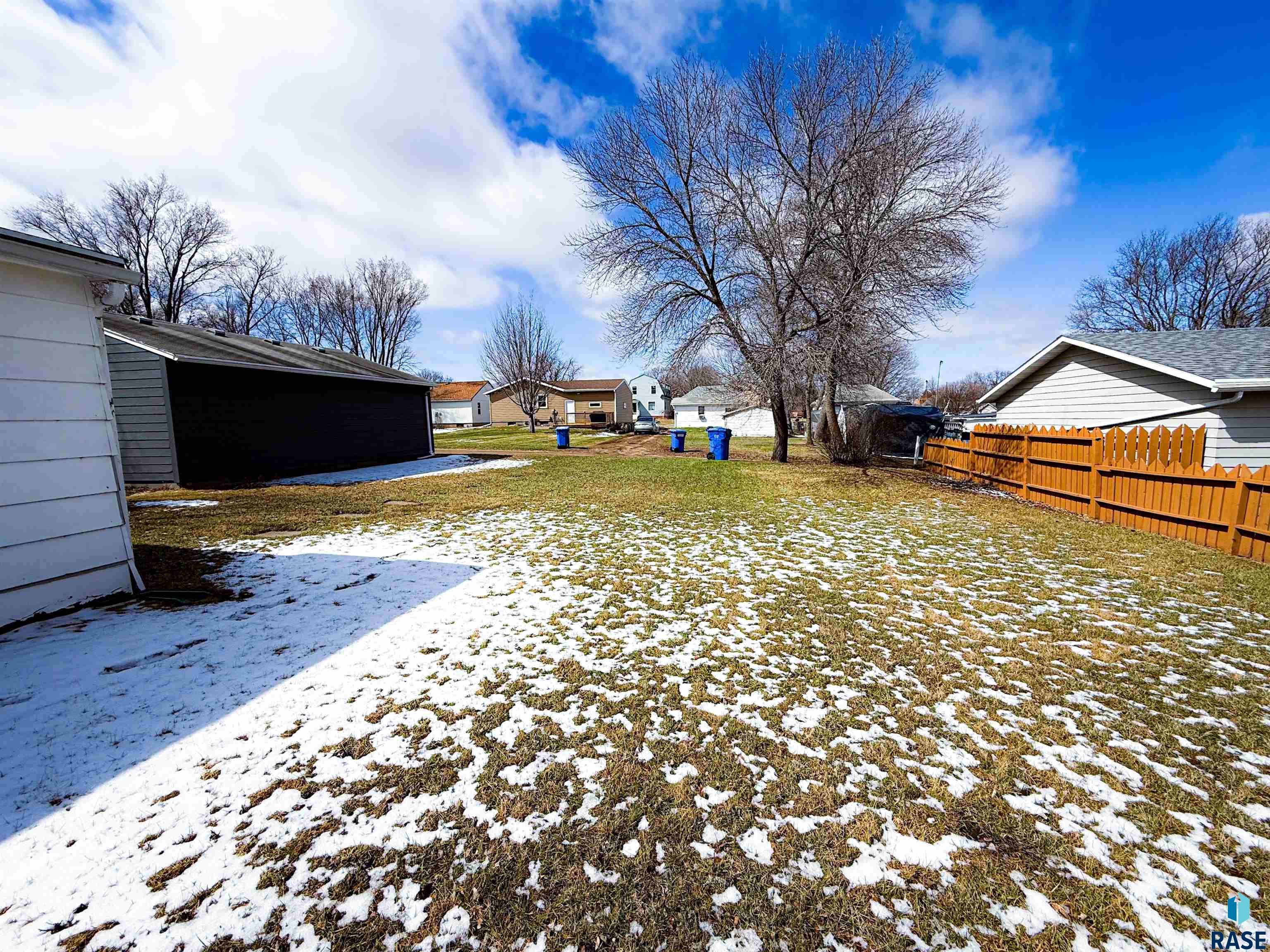 321 N Olive Ave Avenue, Madison, South Dakota image 31