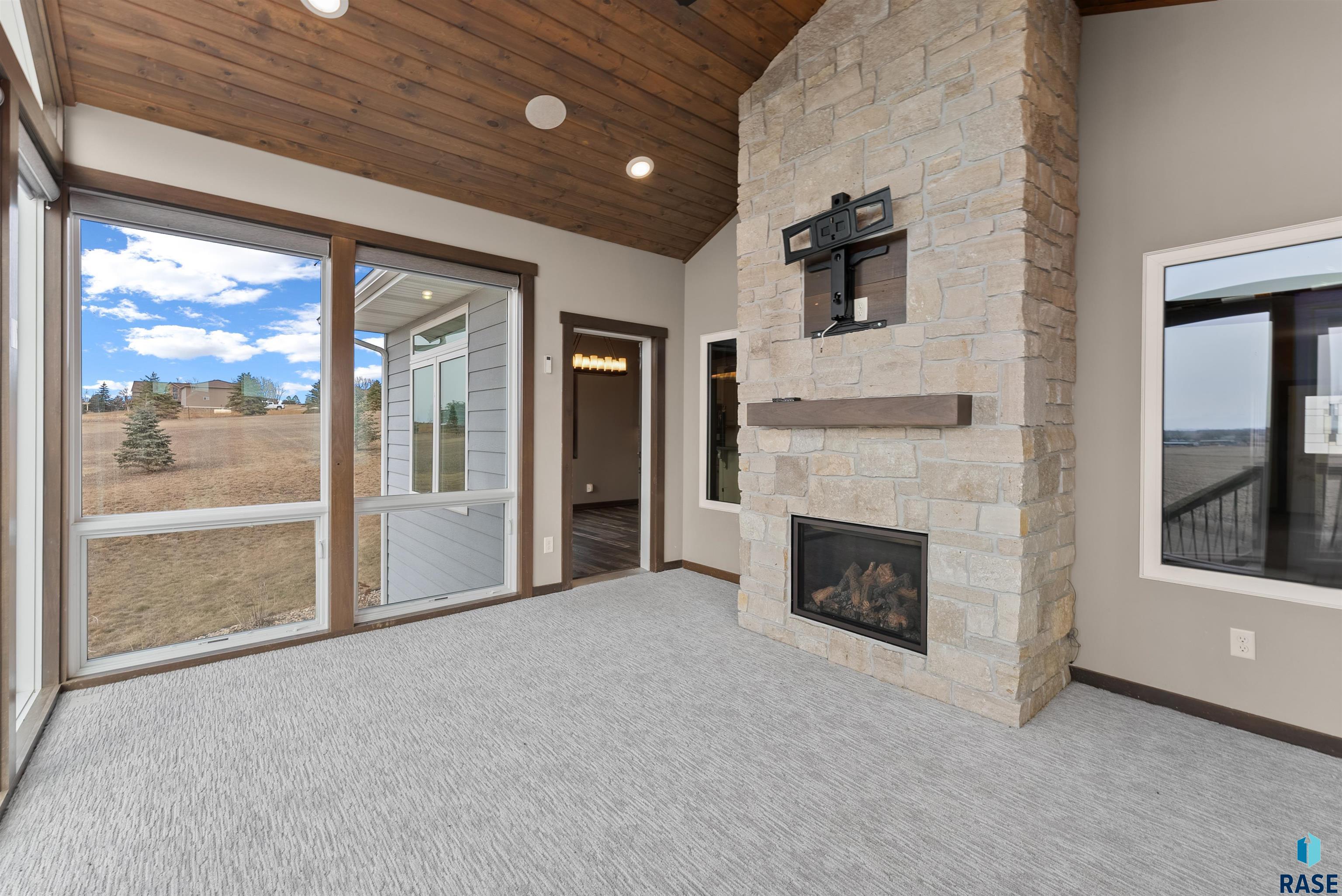 48286 Arrowhead Cir Circle, Canton, South Dakota image 15