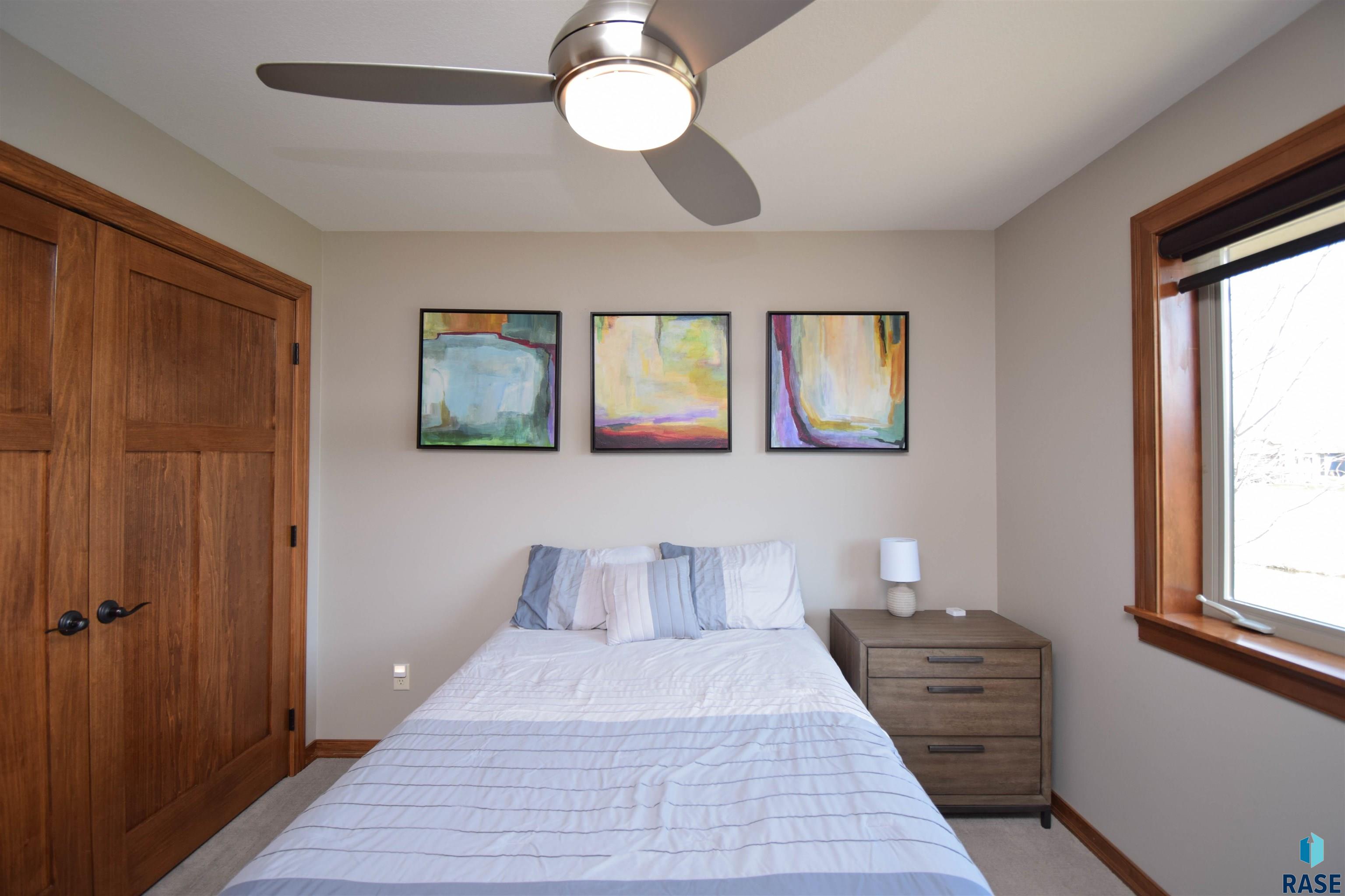 2204 S Silverthorne Ave Avenue, Sioux Falls, New Jersey image 37