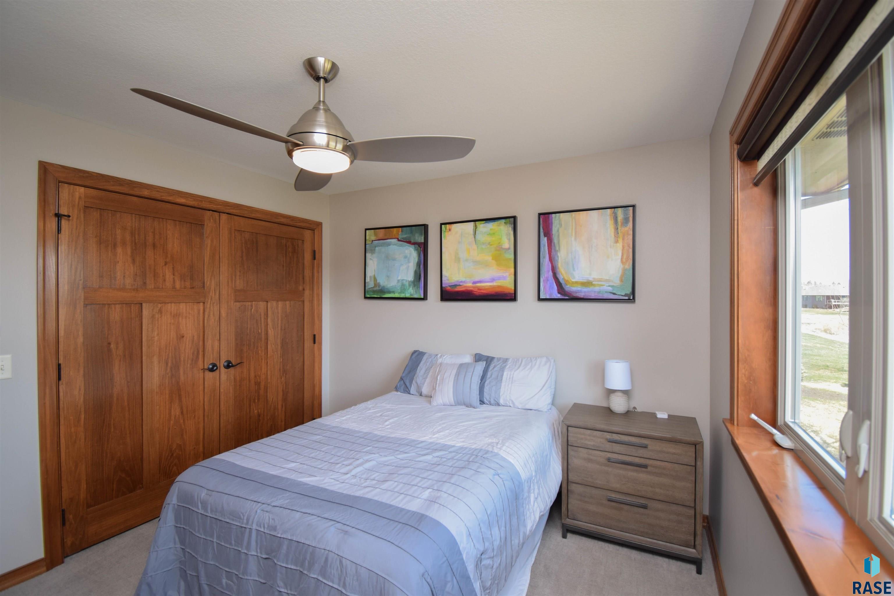 2204 S Silverthorne Ave Avenue, Sioux Falls, New Jersey image 36