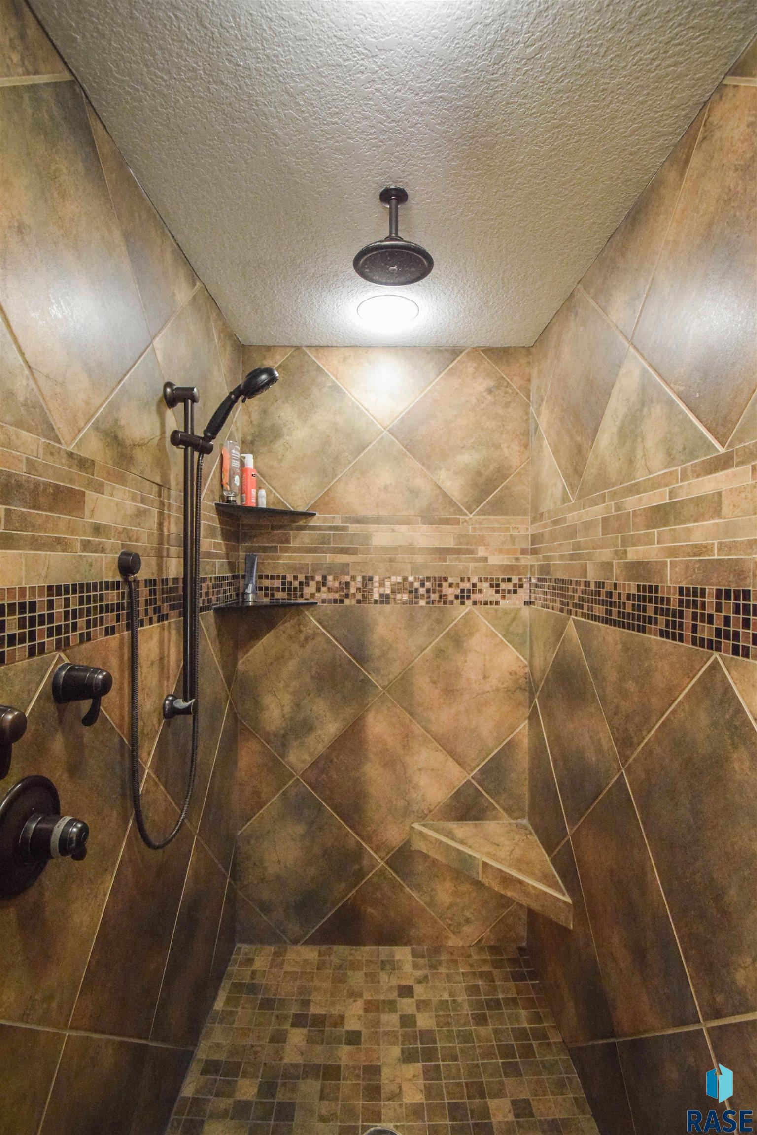 2204 S Silverthorne Ave Avenue, Sioux Falls, New Jersey image 26