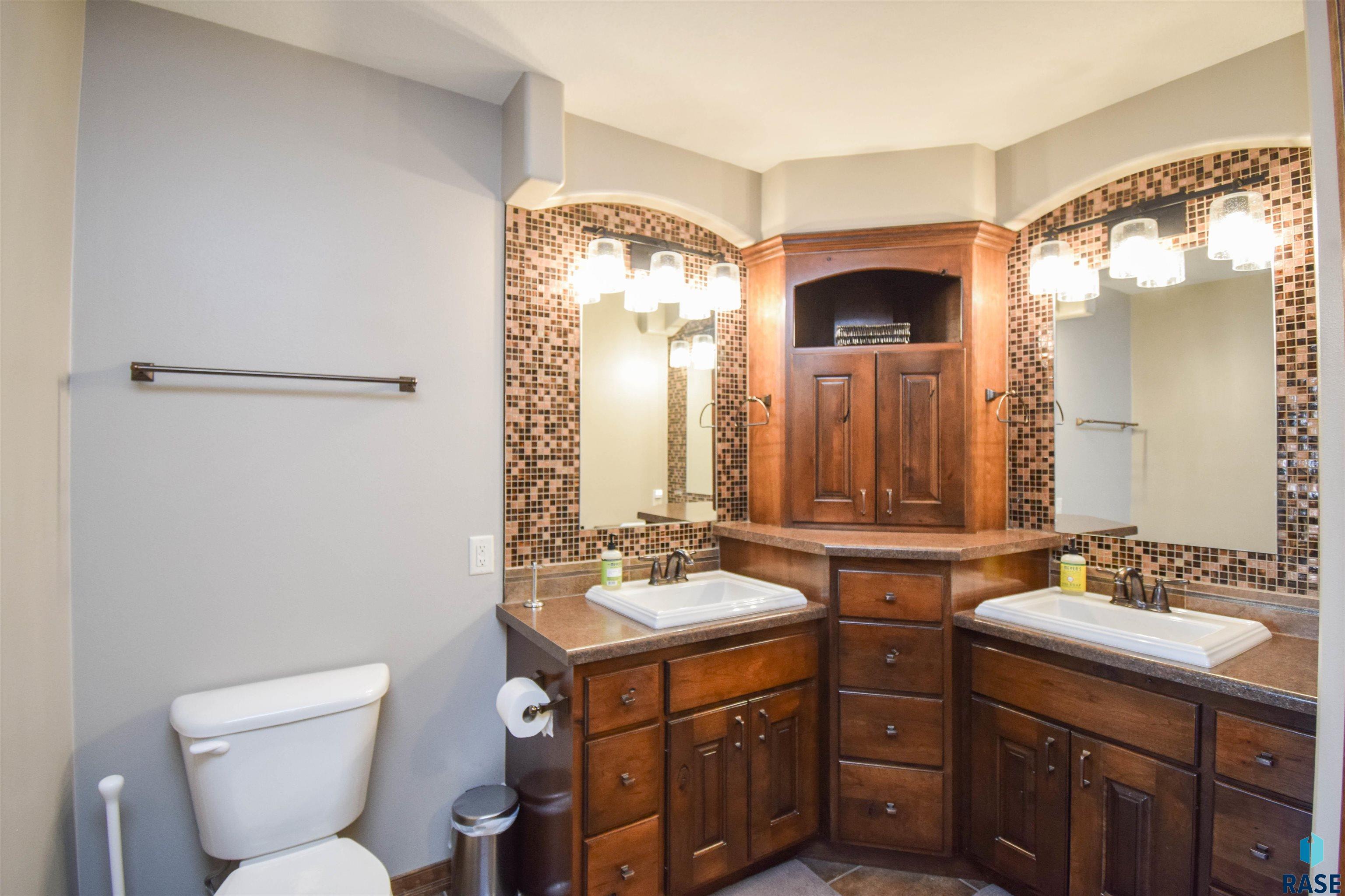 2204 S Silverthorne Ave Avenue, Sioux Falls, New Jersey image 25