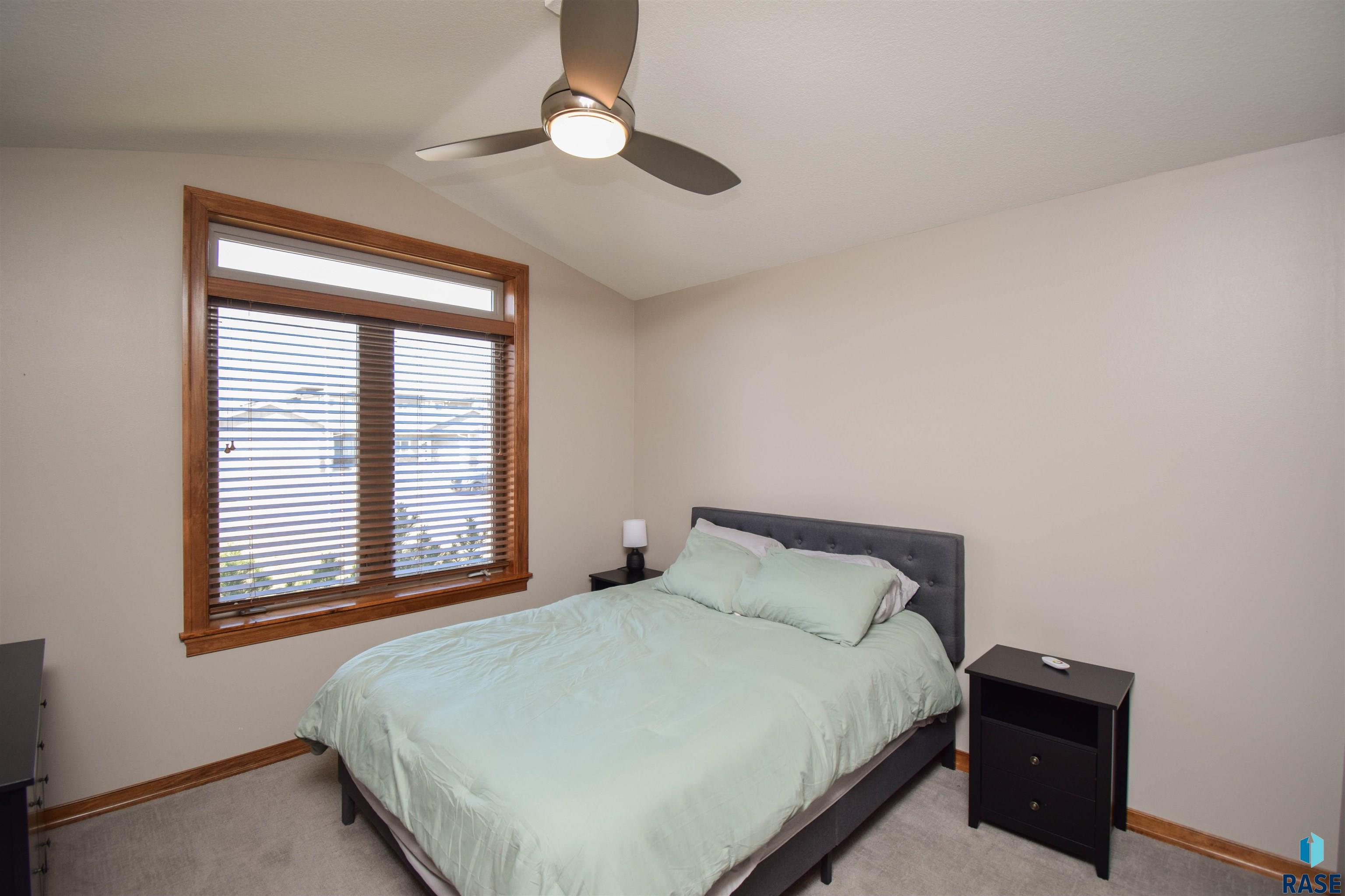 2204 S Silverthorne Ave Avenue, Sioux Falls, New Jersey image 30