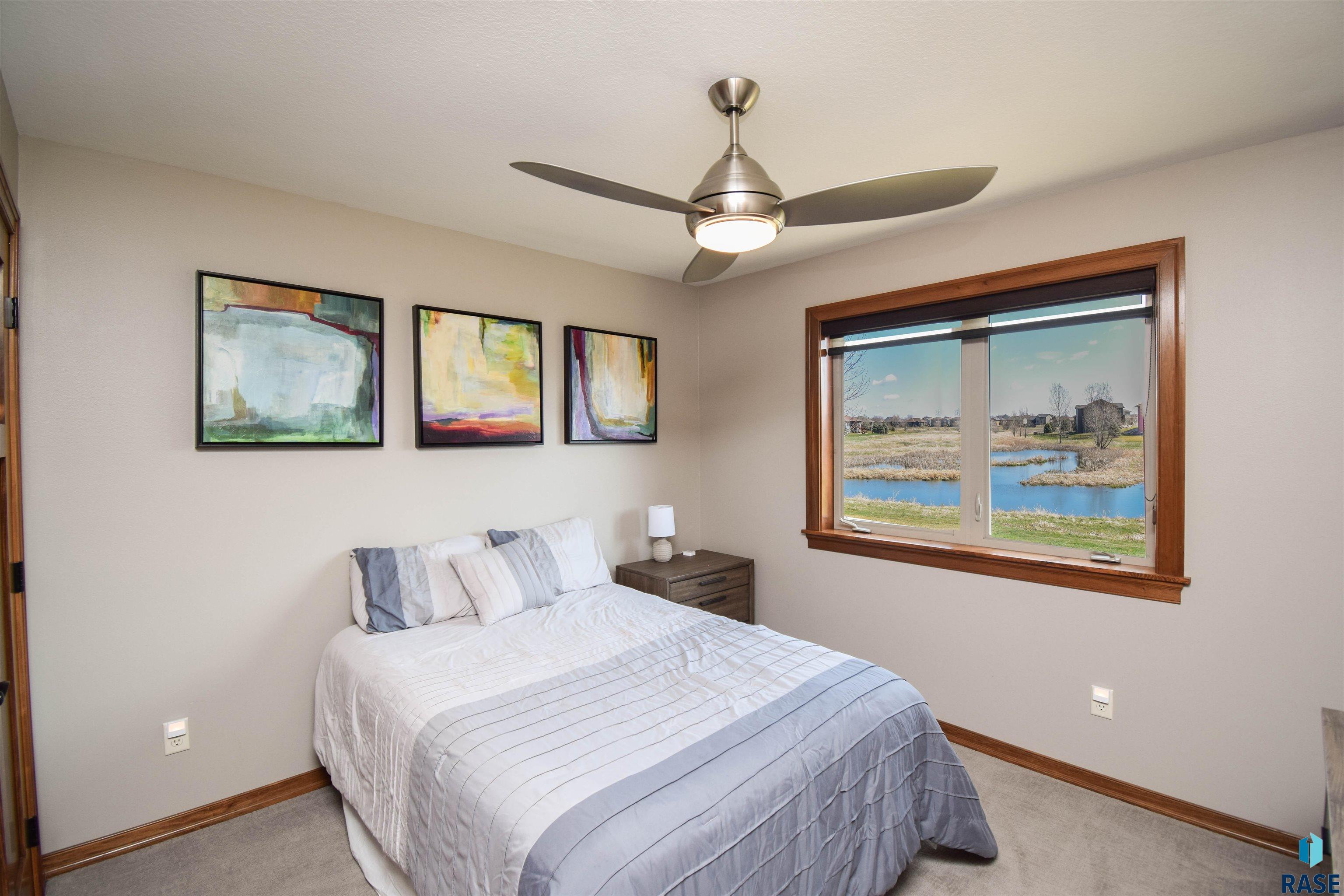 2204 S Silverthorne Ave Avenue, Sioux Falls, New Jersey image 35