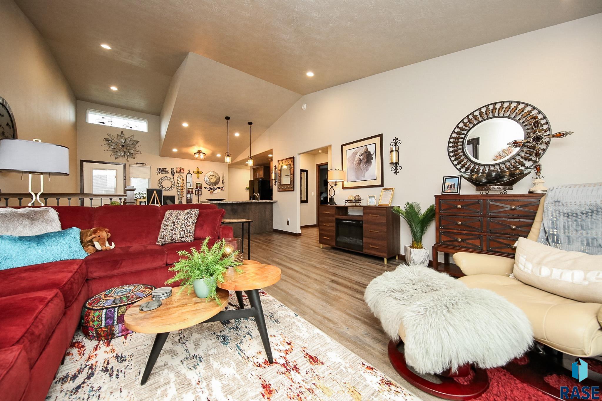2720 E Sunburst Dr Drive, Brandon, South Dakota image 5