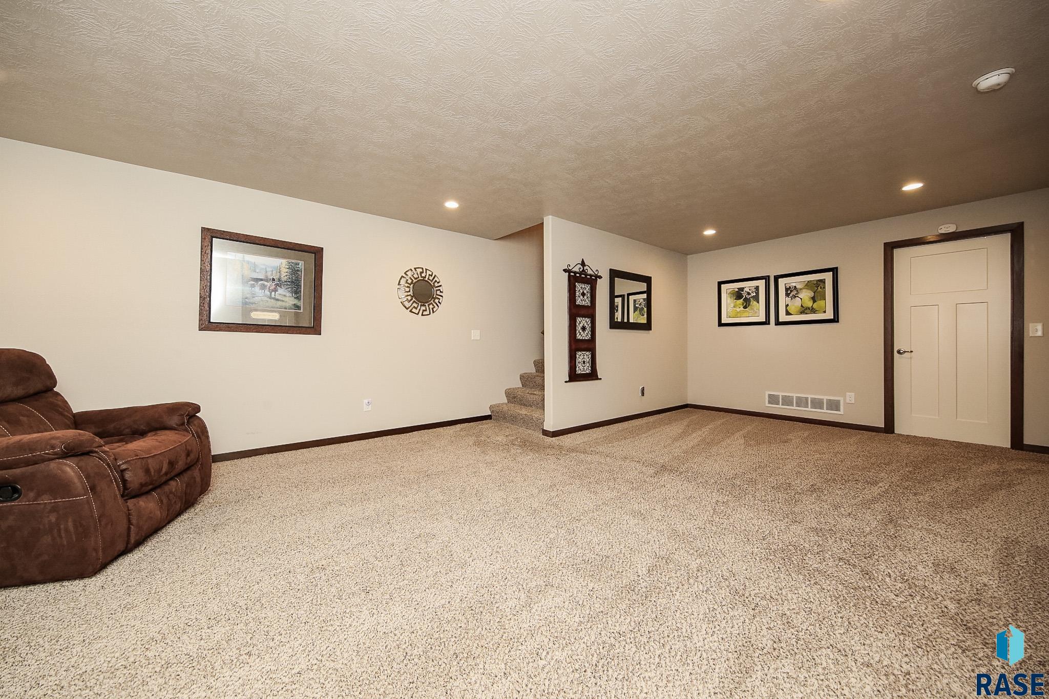2720 E Sunburst Dr Drive, Brandon, South Dakota image 22