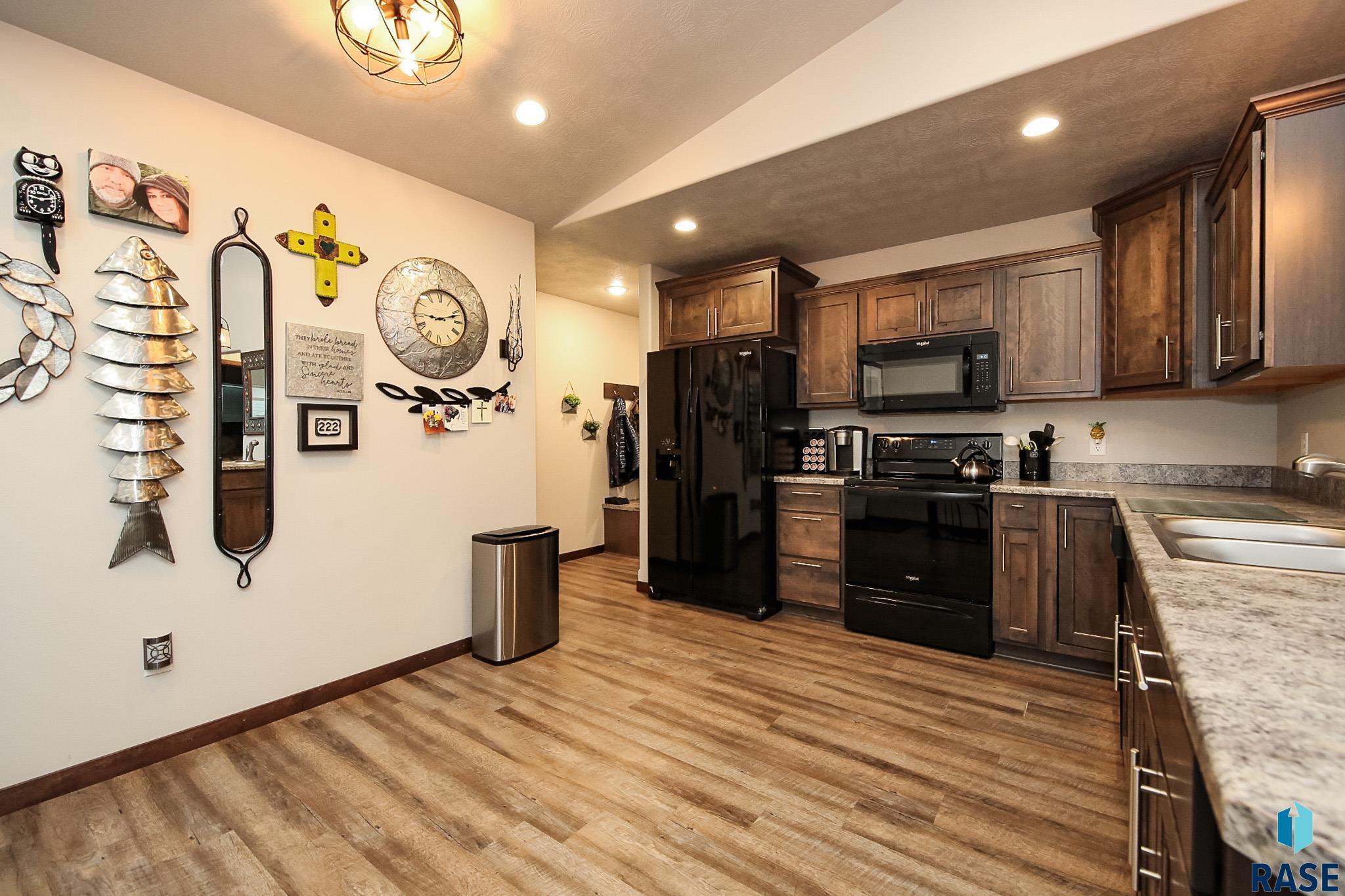 2720 E Sunburst Dr Drive, Brandon, South Dakota image 9