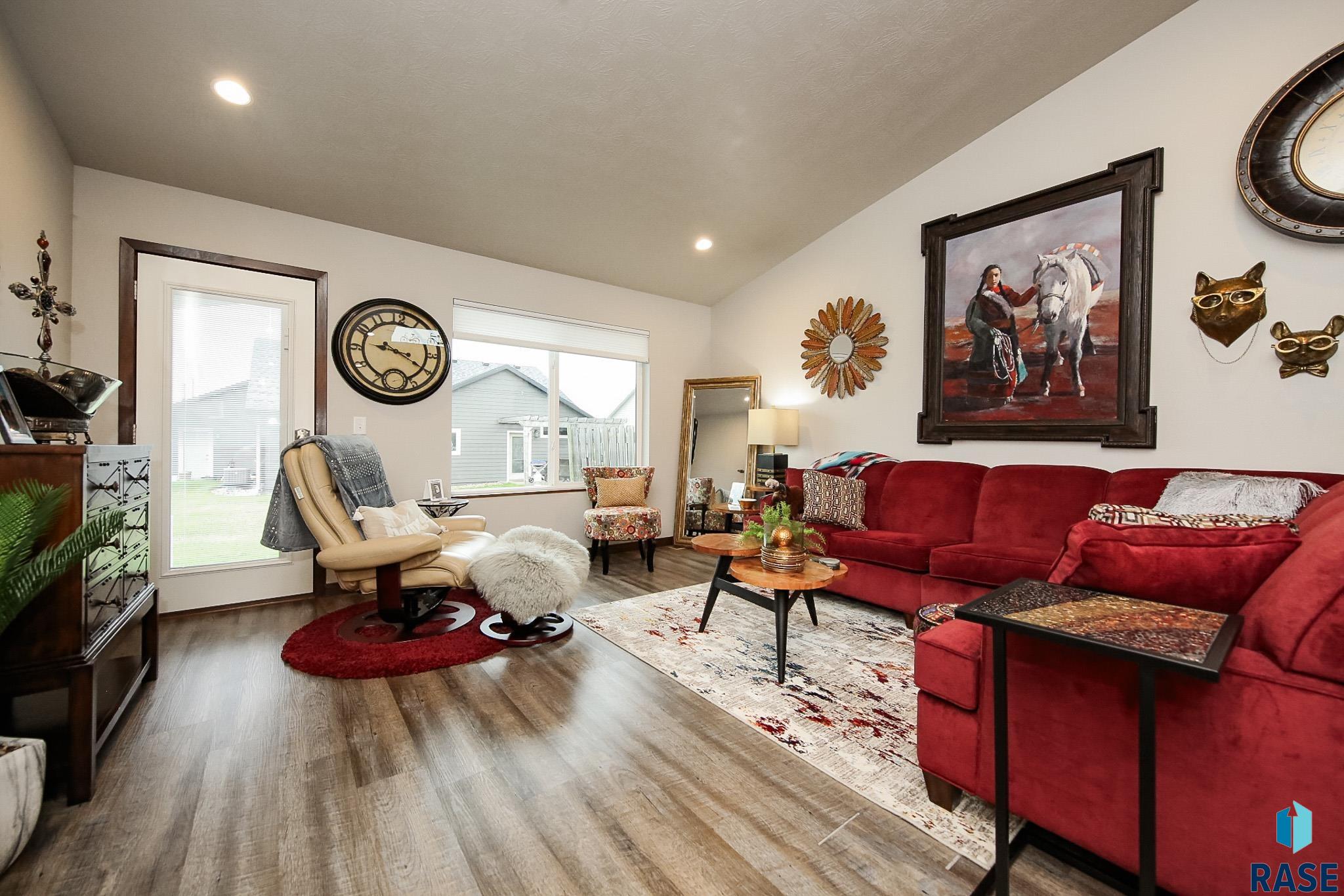 2720 E Sunburst Dr Drive, Brandon, South Dakota image 6