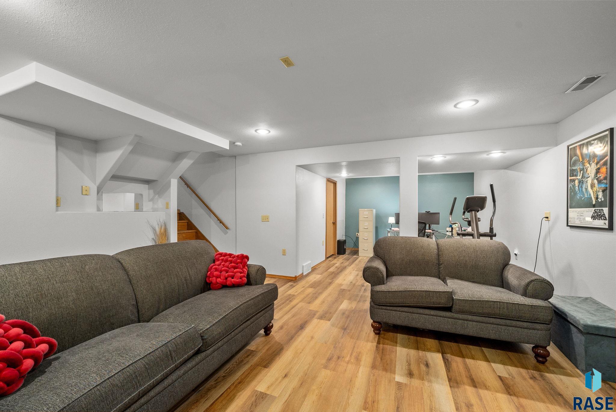 5215 E Belmont St Street, Sioux Falls, New Jersey image 24