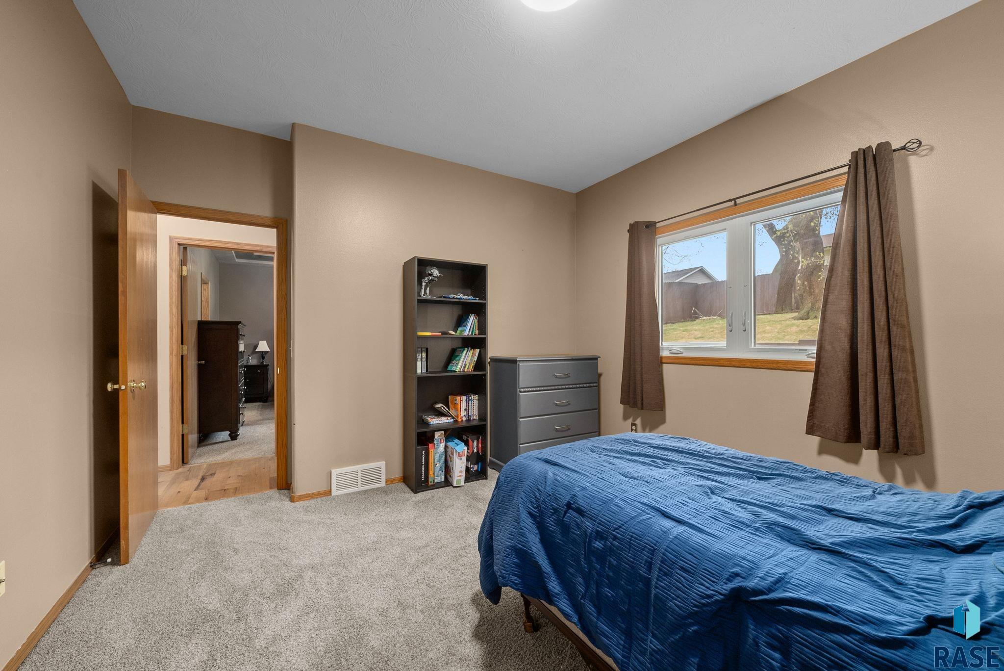 5215 E Belmont St Street, Sioux Falls, New Jersey image 15