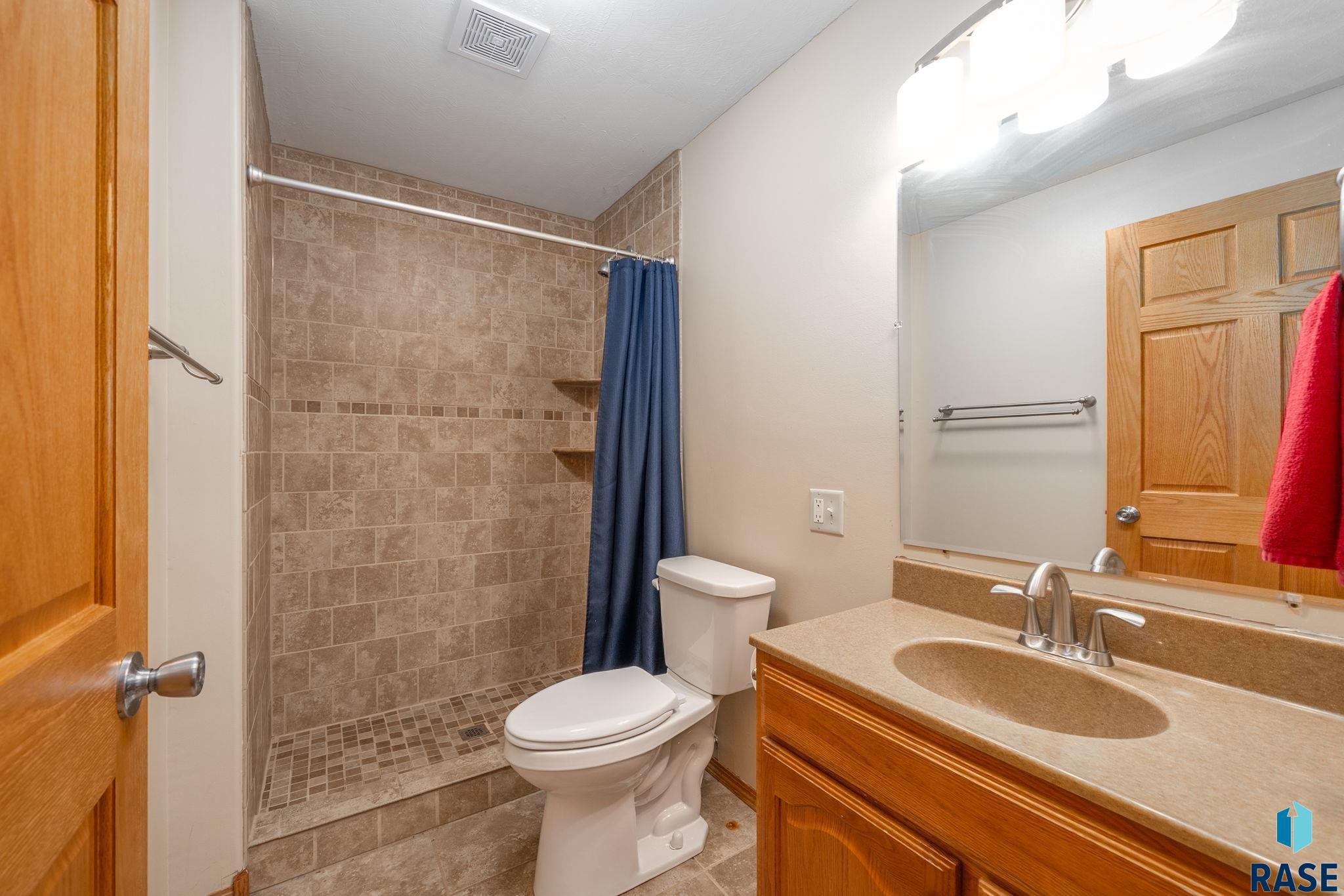 5215 E Belmont St Street, Sioux Falls, New Jersey image 20
