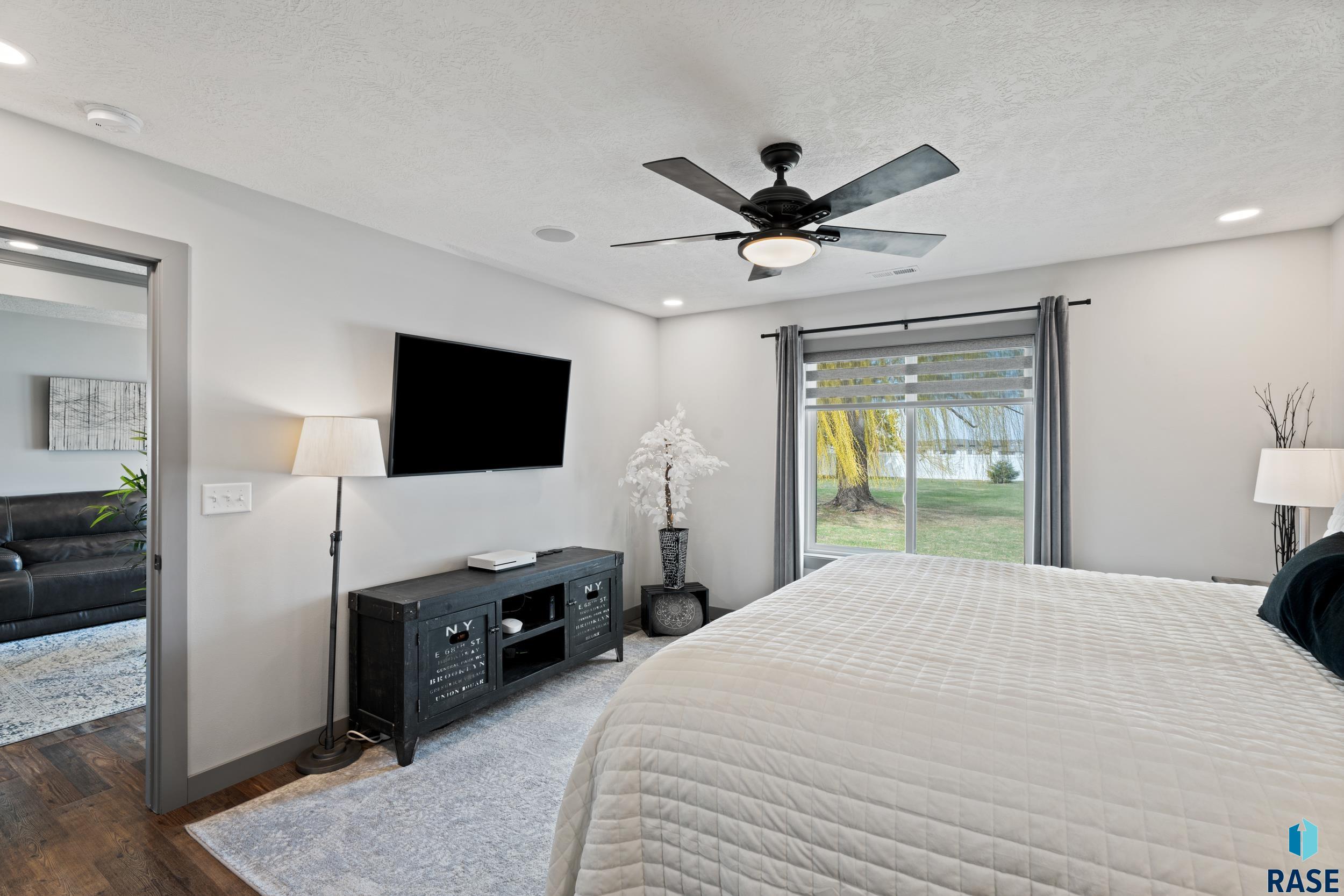 8118 W 42nd St Street, Sioux Falls, New Jersey image 34