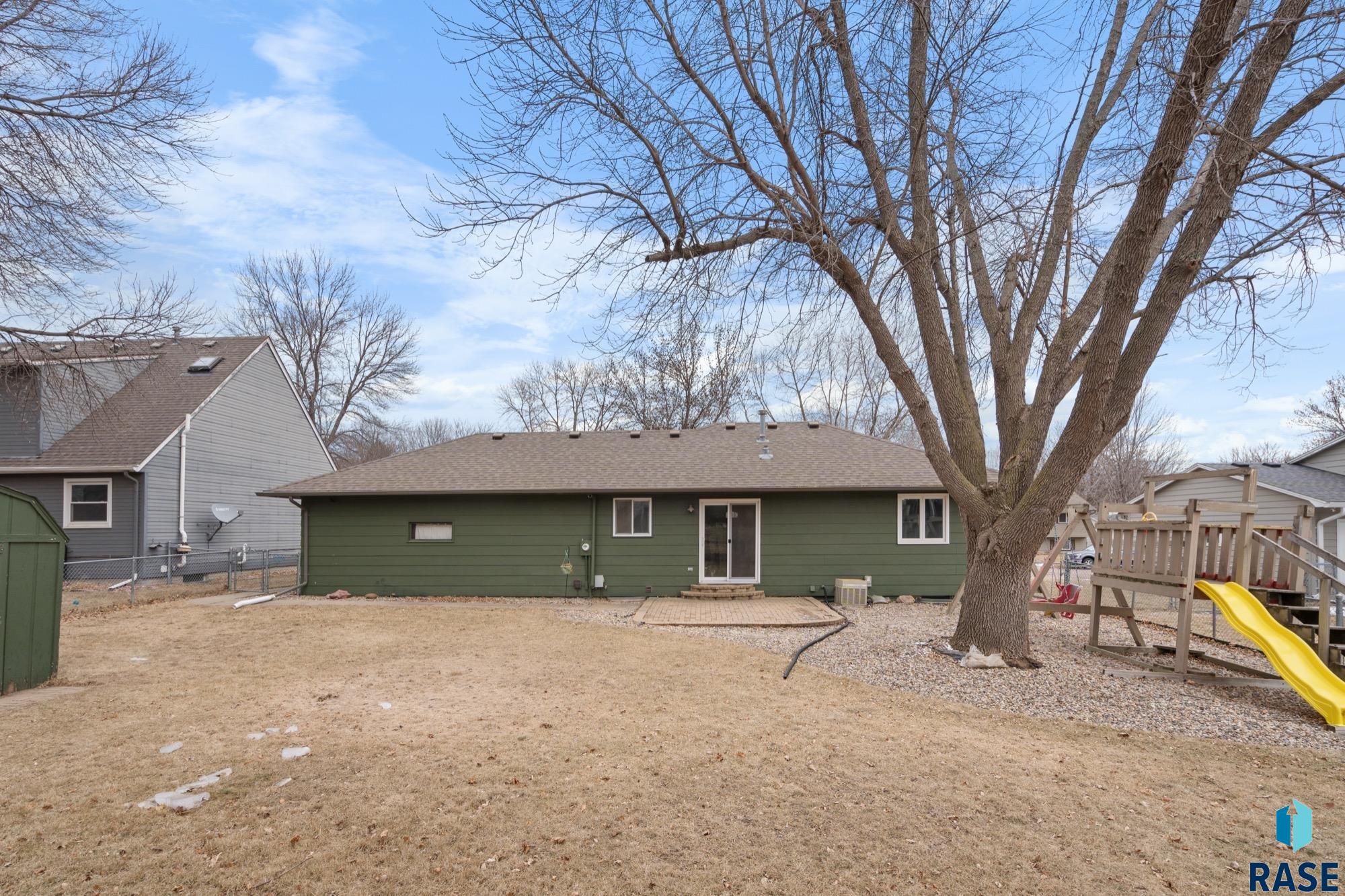 2405 S Melanie Ln Lane, Sioux Falls, New Jersey image 30