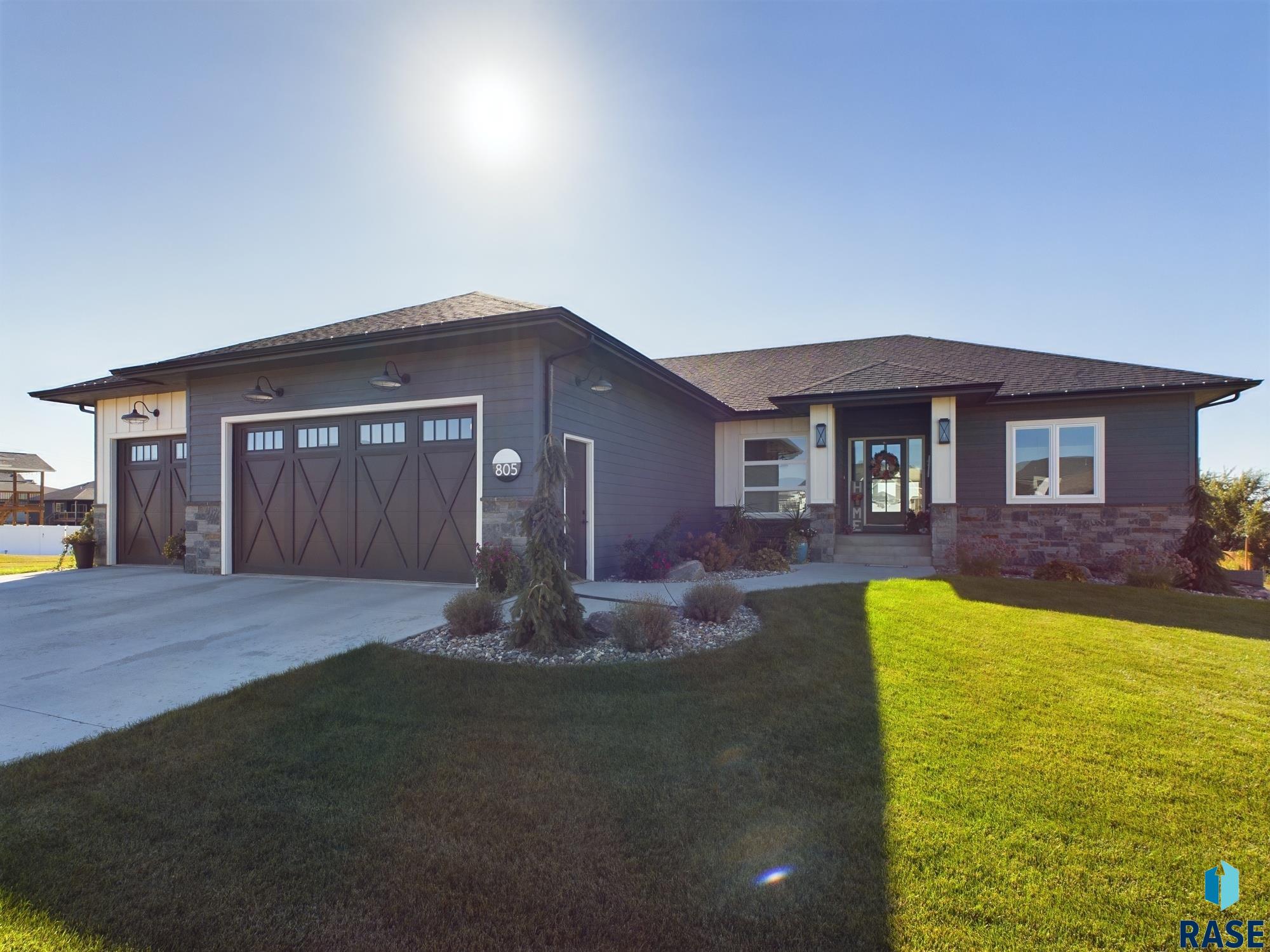 805 N Wicker Dr Drive, Sioux Falls, South Dakota image 3