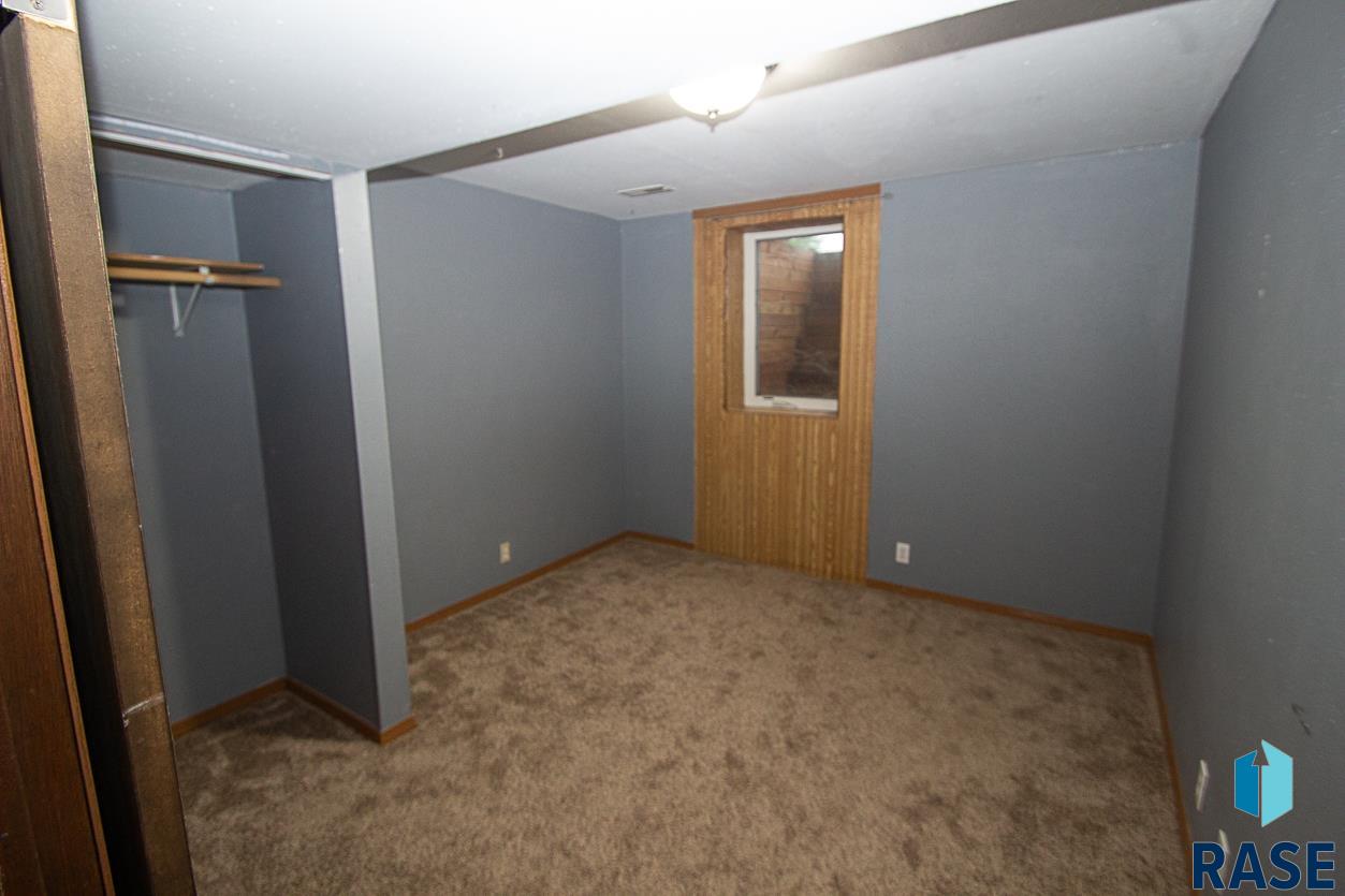 717 SW 2nd St Street, Madison, South Dakota image 14
