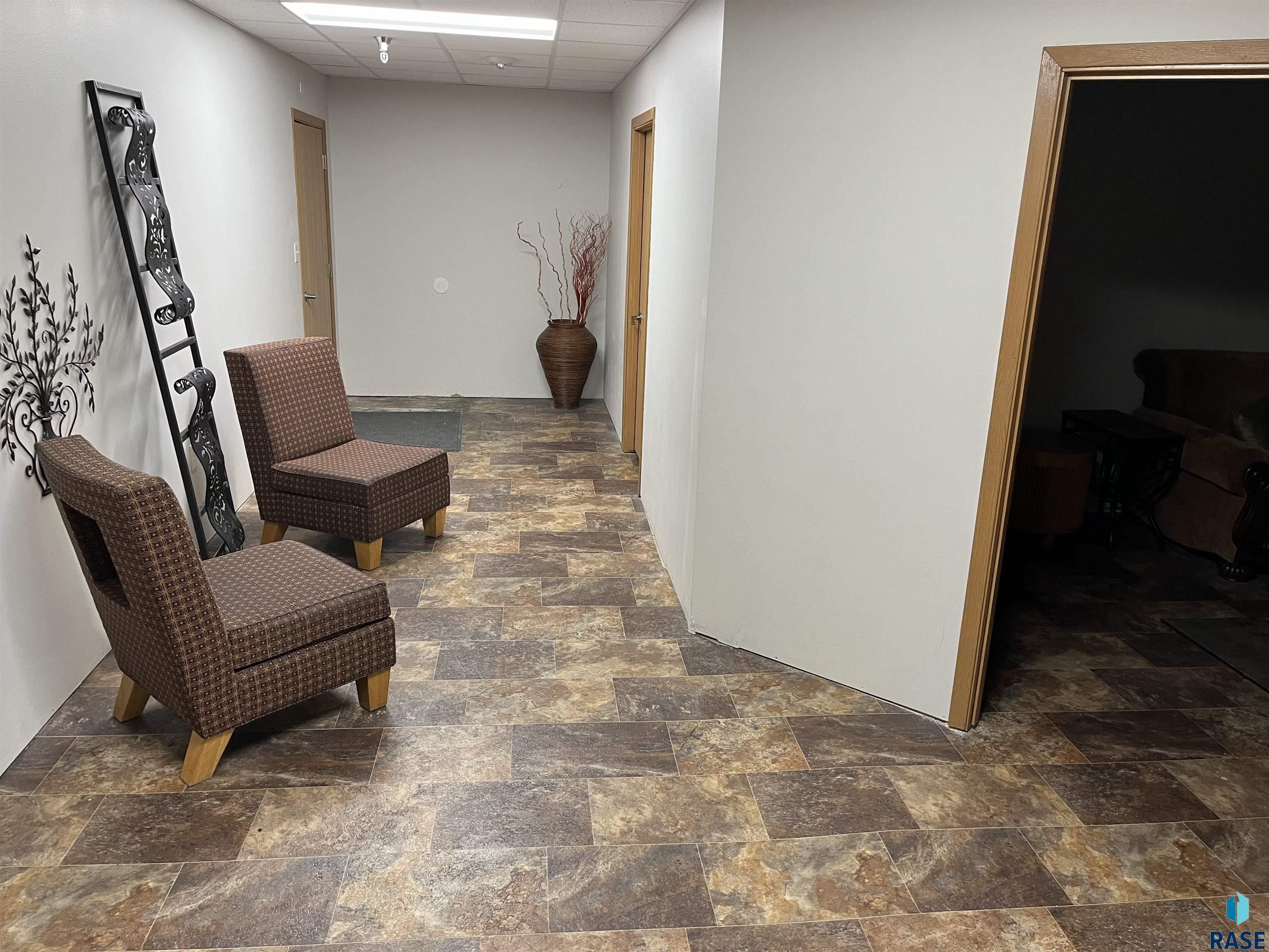 Sioux Falls, South Dakota 57105, United States, ,Commercial,Active,65083