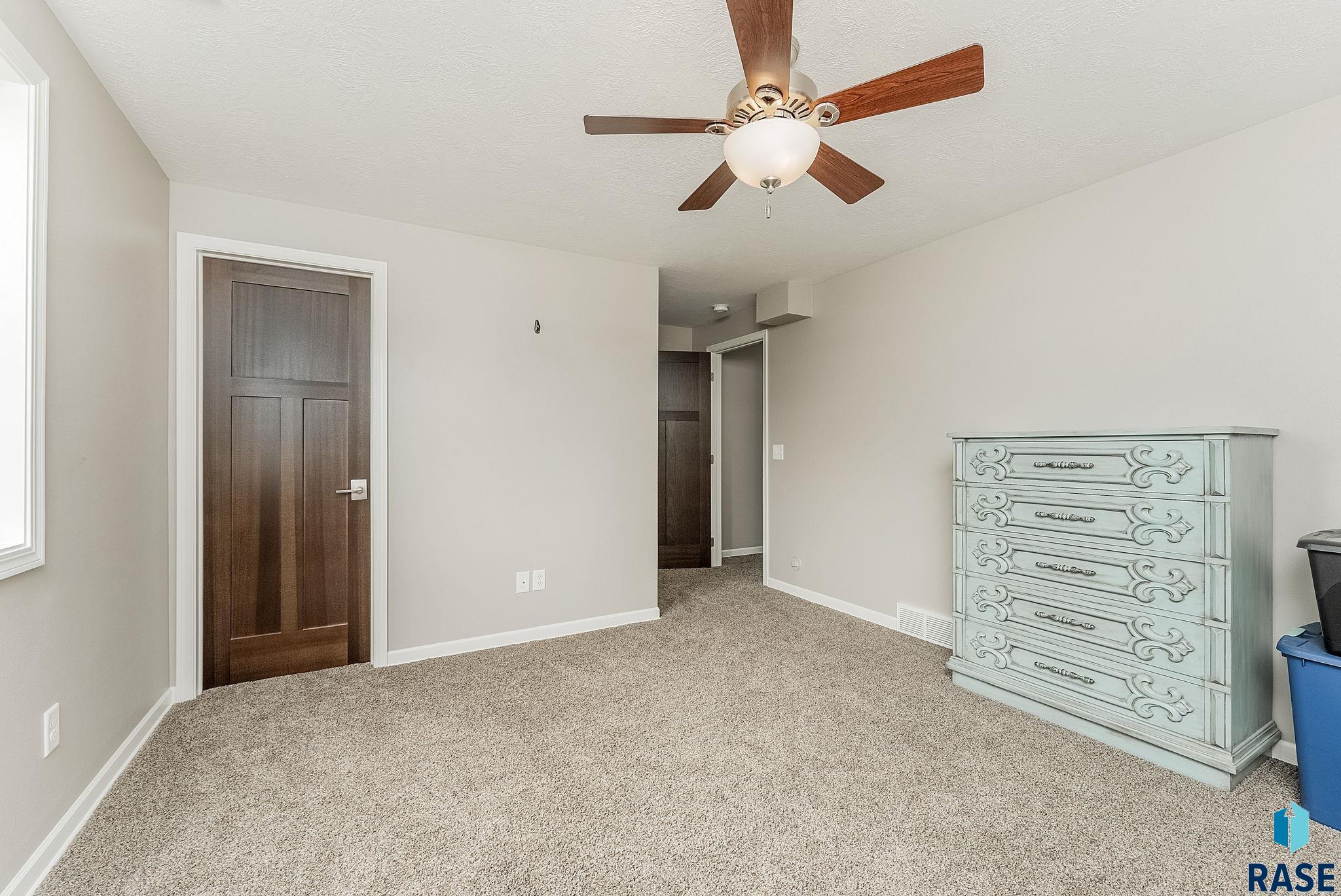 1302 Ripple Creek Rd Road, Dell Rapids, New Jersey image 26