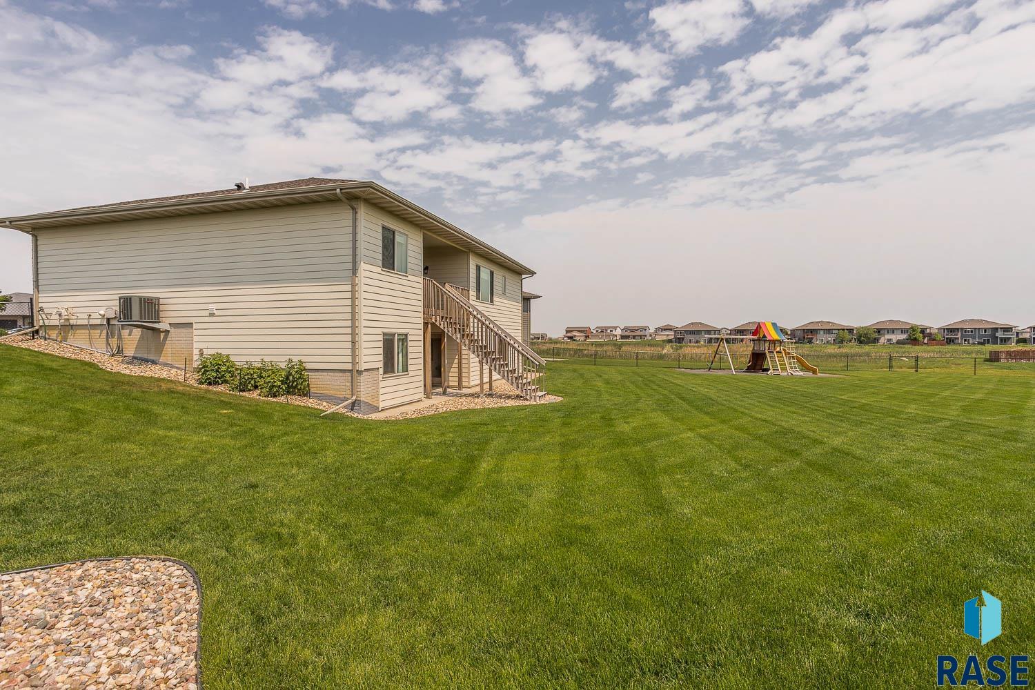2604 S Ronell Cir Circle, Sioux Falls, New Jersey image 37