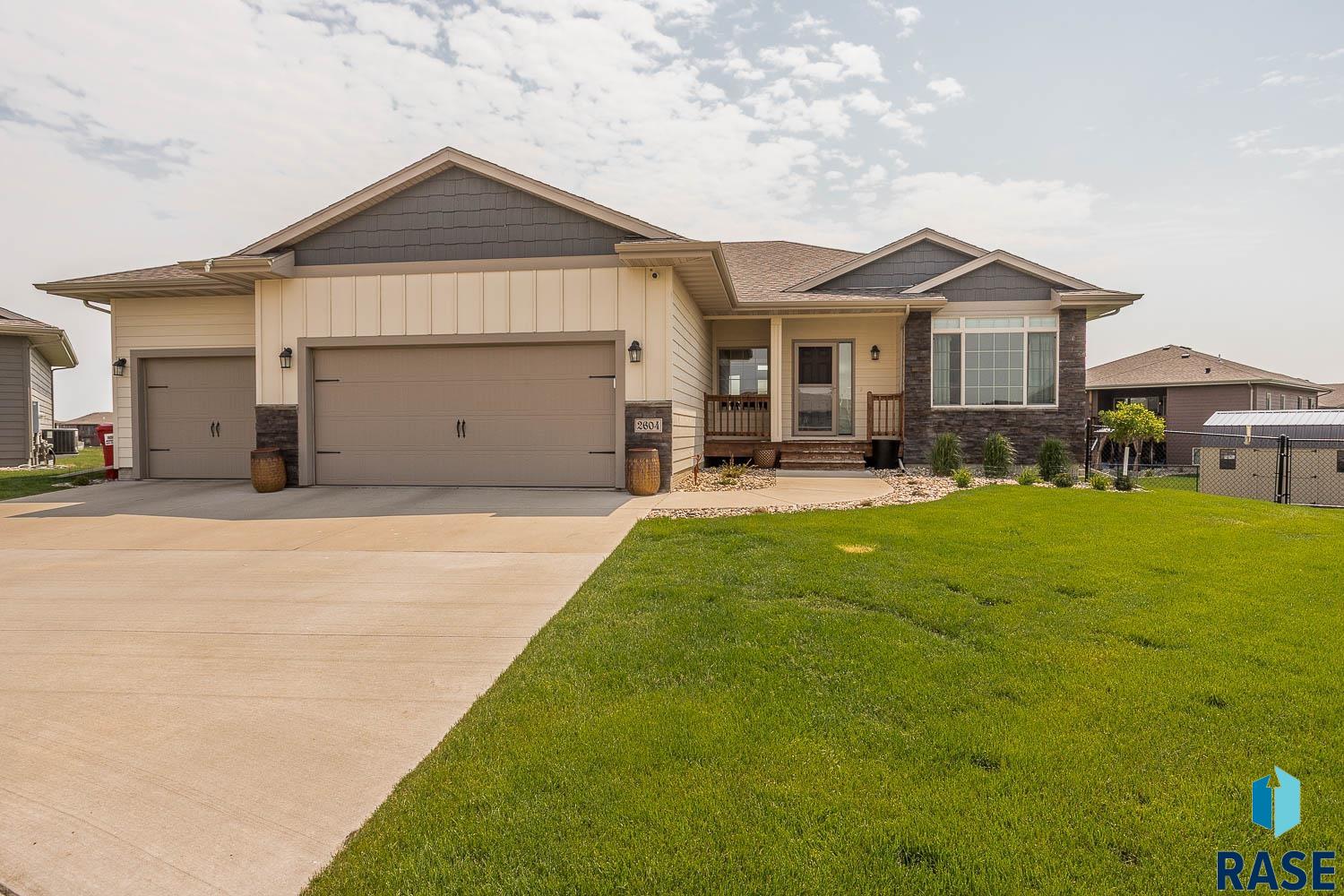2604 S Ronell Cir Circle, Sioux Falls, New Jersey image 1
