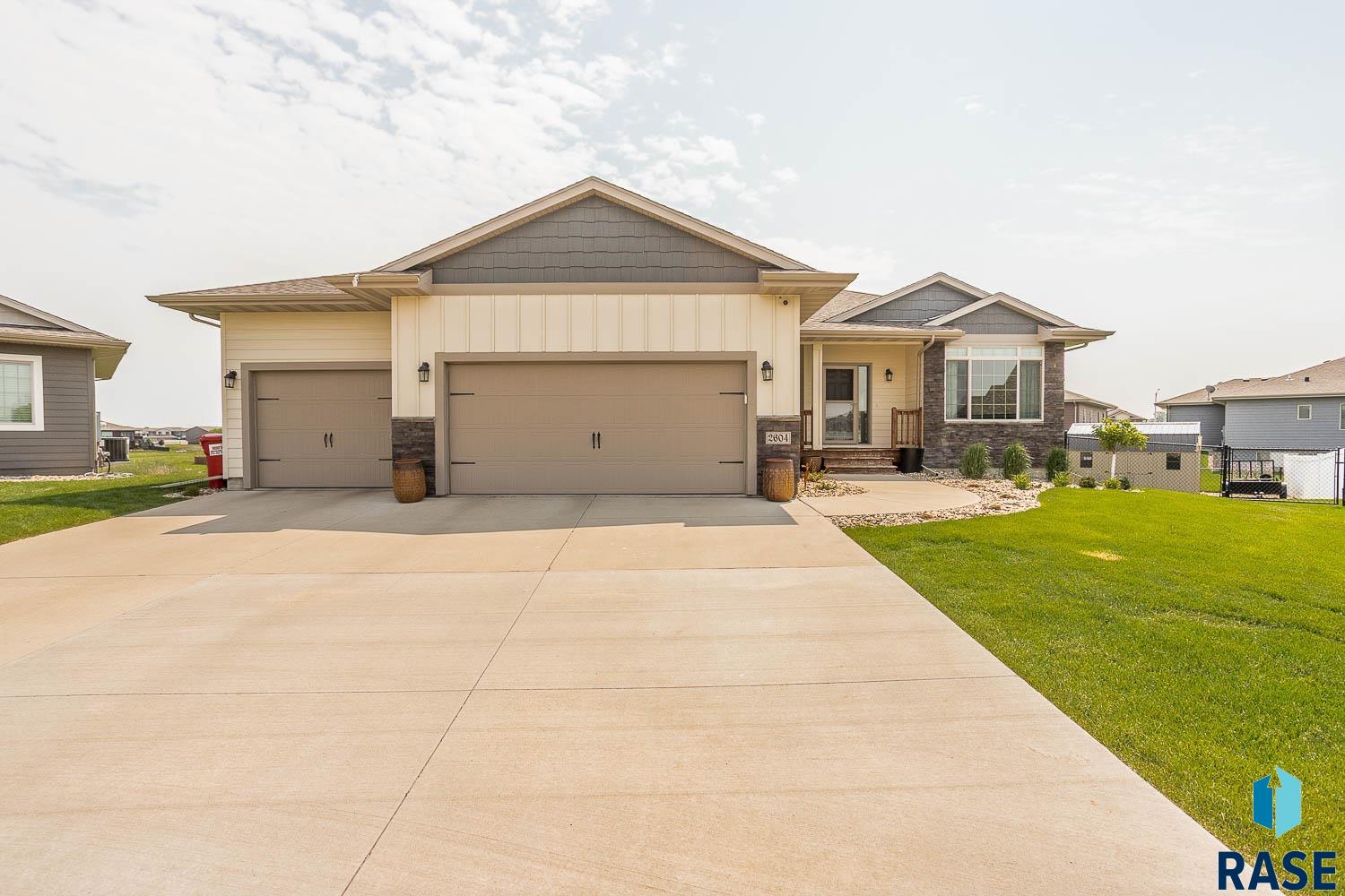 2604 S Ronell Cir Circle, Sioux Falls, New Jersey image 3