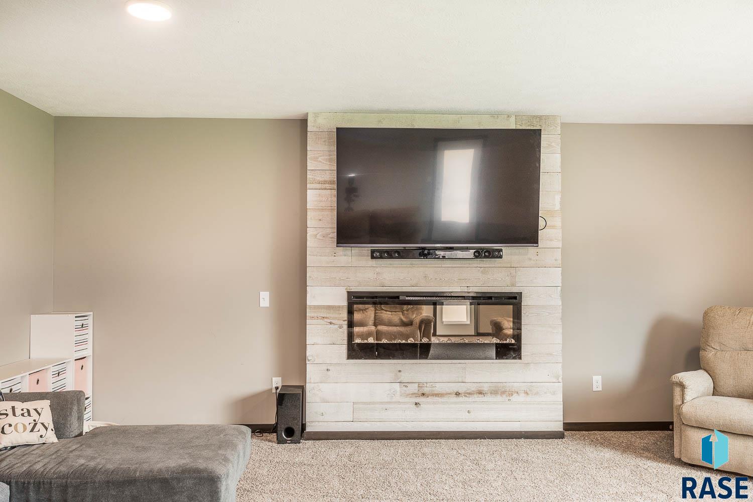 2604 S Ronell Cir Circle, Sioux Falls, New Jersey image 26