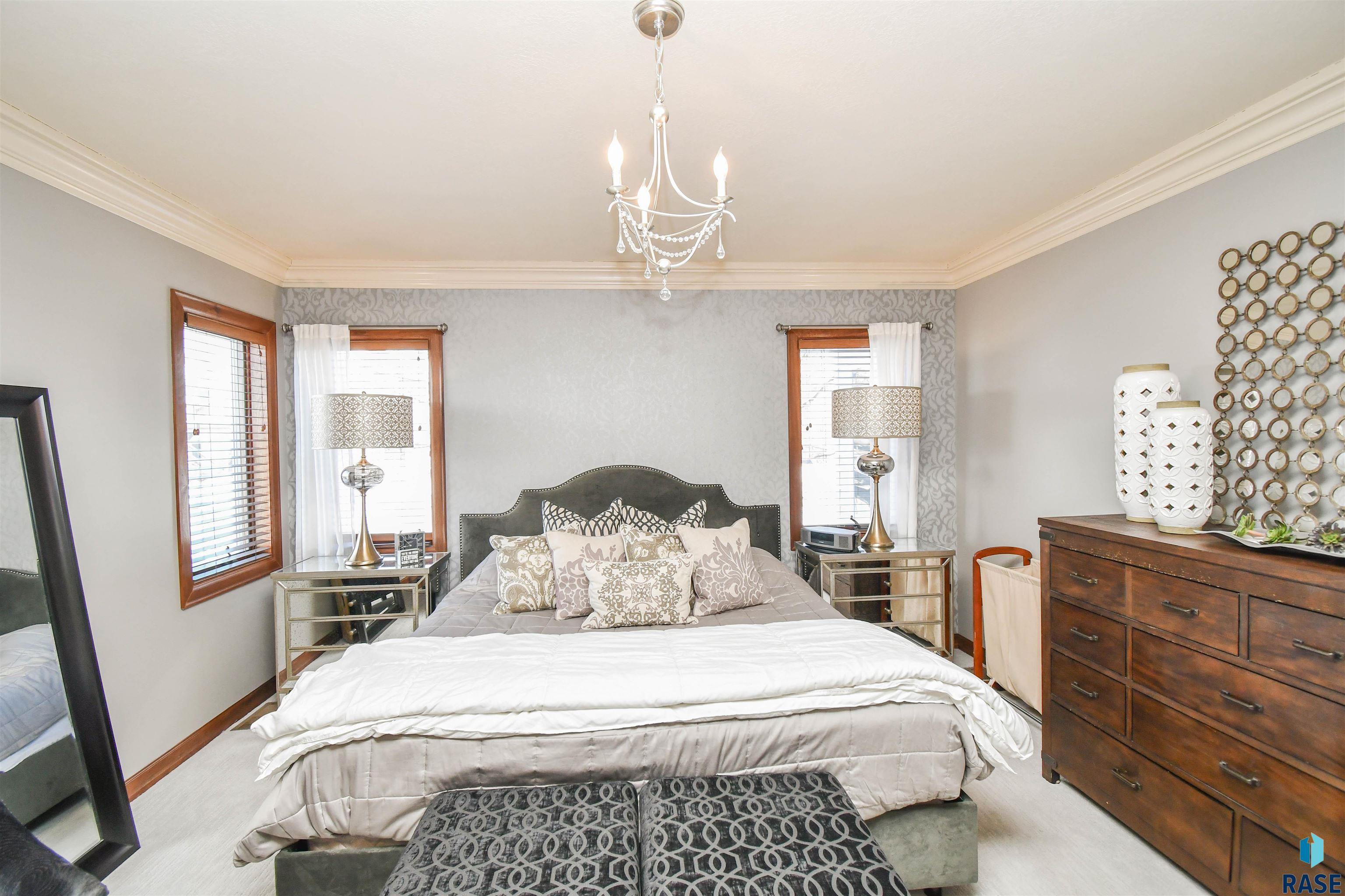 1424 W Waterstone Dr Drive, Sioux Falls, South Dakota image 5