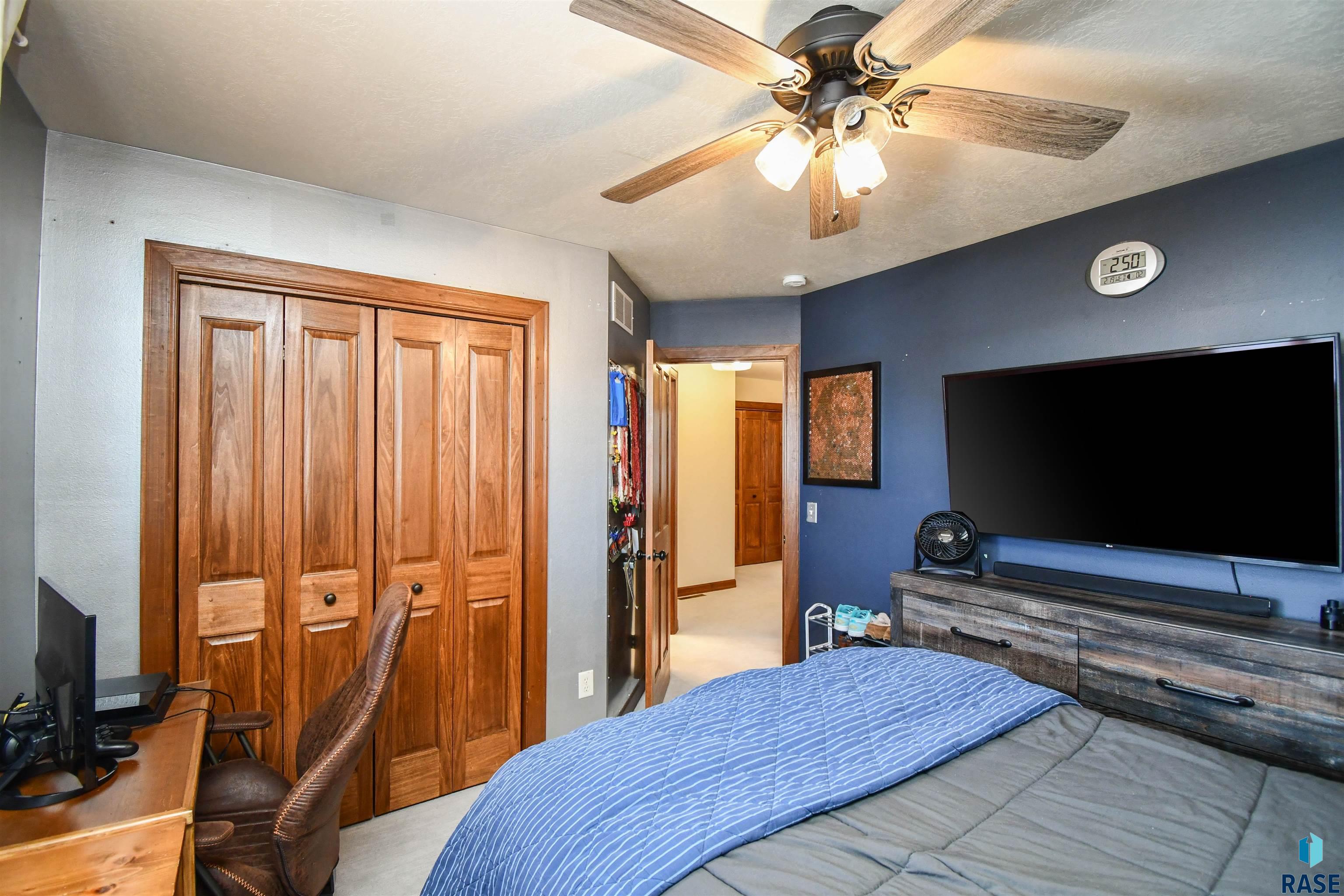 1424 W Waterstone Dr Drive, Sioux Falls, South Dakota image 43
