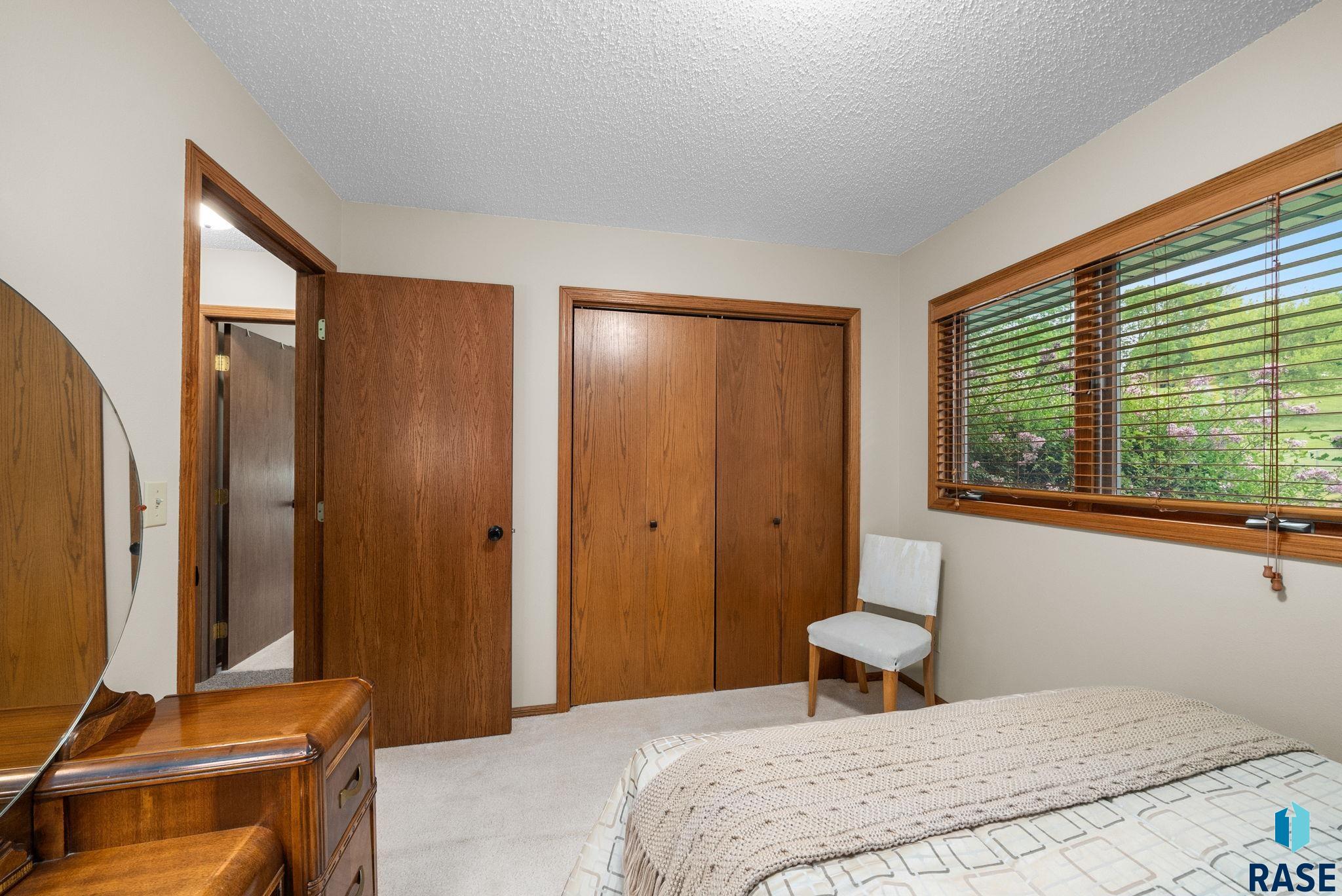 6013 W Silver Valley Dr Drive, Sioux Falls, New Jersey image 32