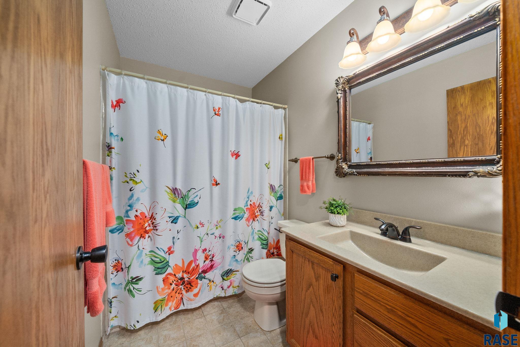 6013 W Silver Valley Dr Drive, Sioux Falls, New Jersey image 30
