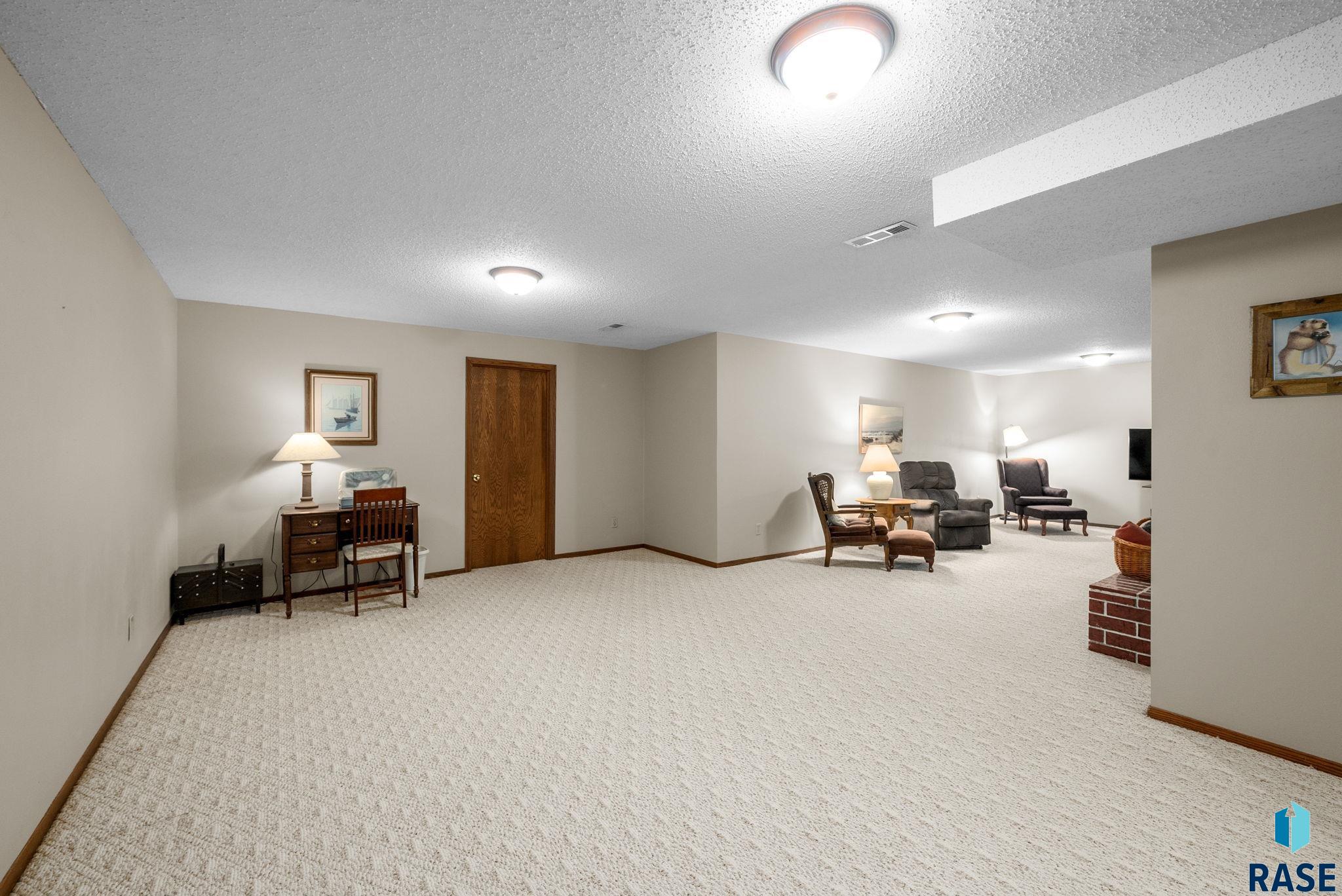 6013 W Silver Valley Dr Drive, Sioux Falls, New Jersey image 39