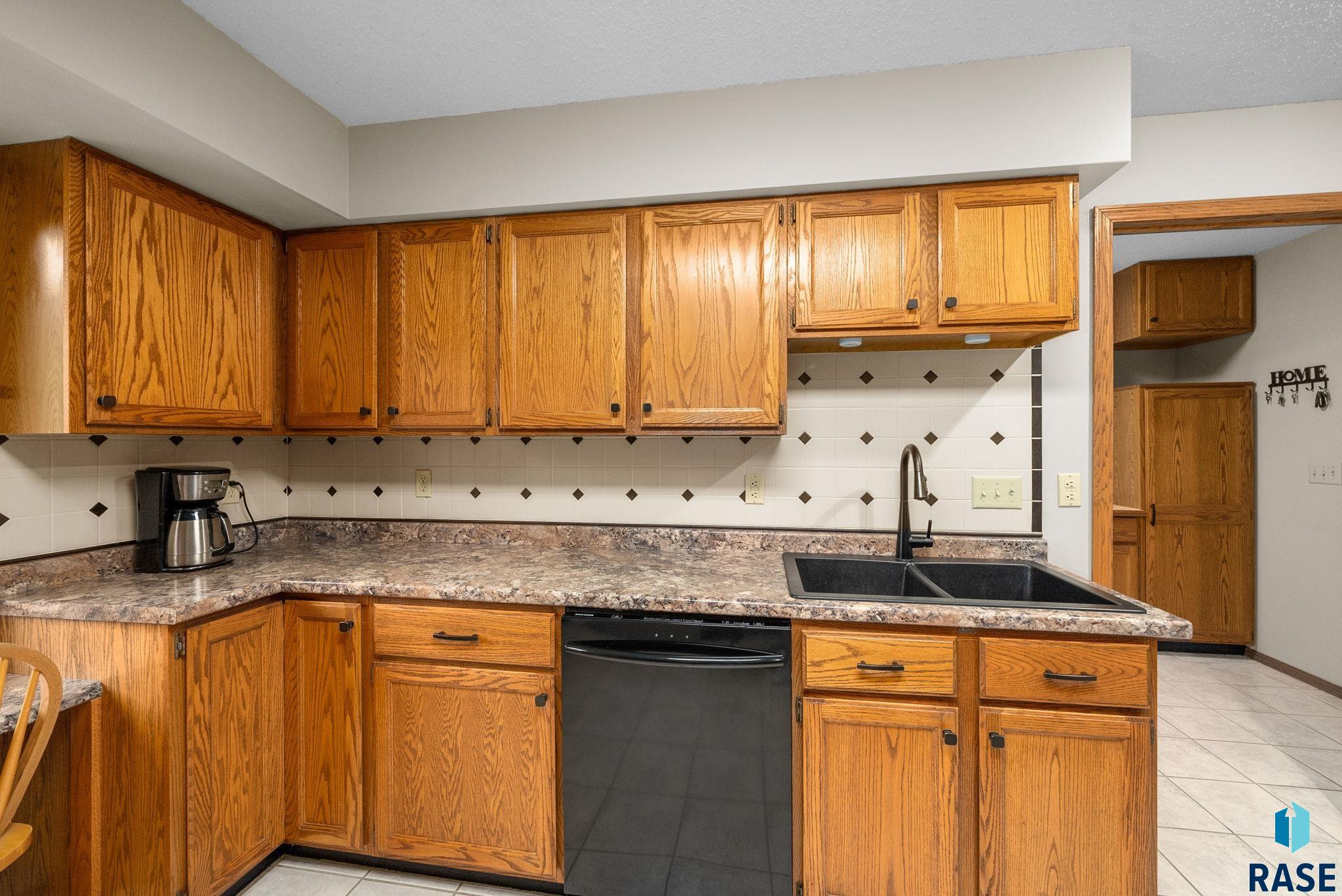 6013 W Silver Valley Dr Drive, Sioux Falls, New Jersey image 18
