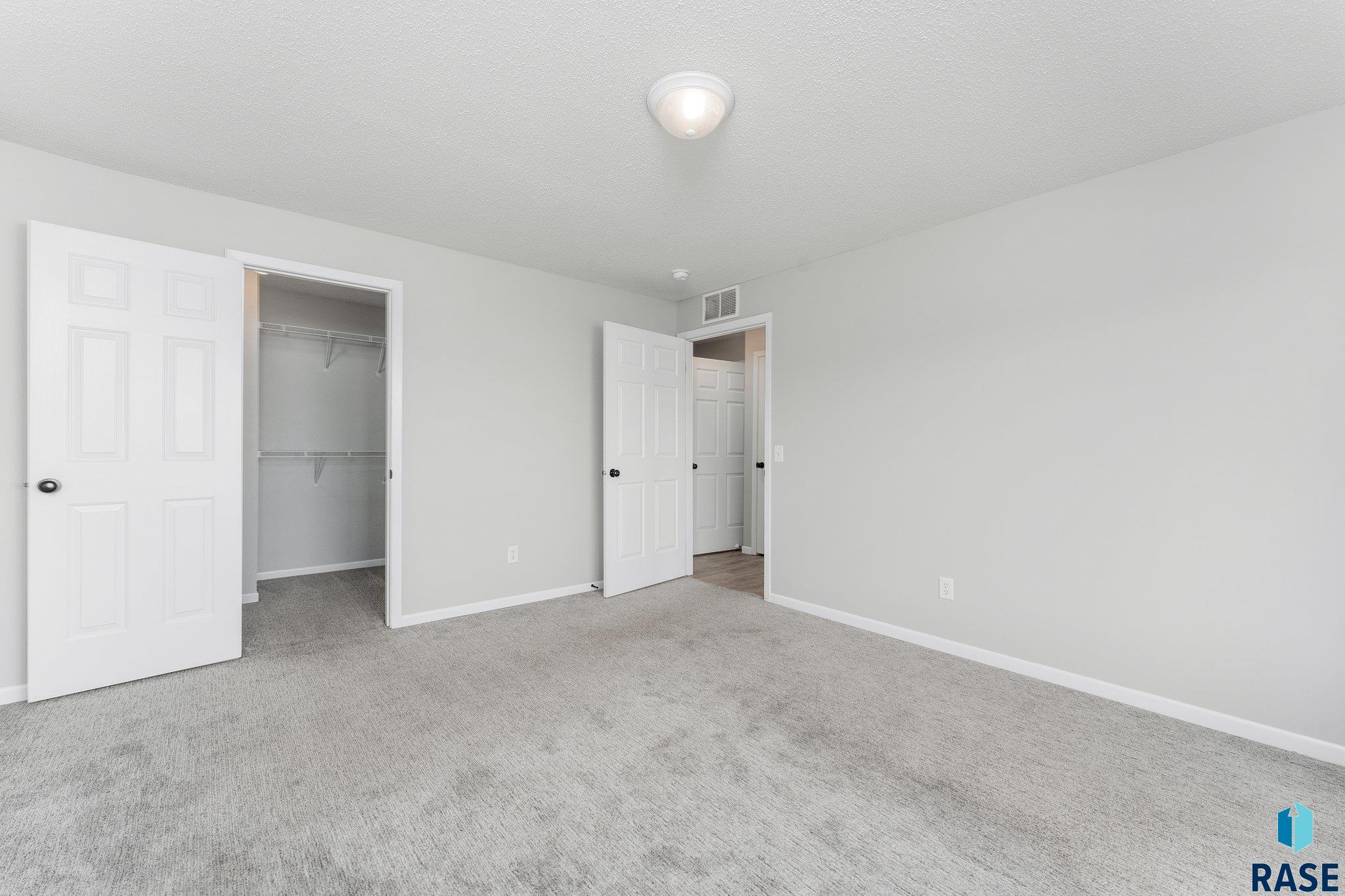 7111 W 56th St Street #40, Sioux Falls, New Jersey image 13