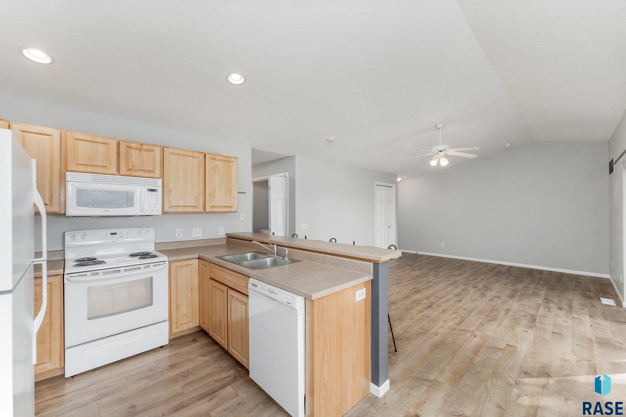 7111 W 56th St Street #40, Sioux Falls, New Jersey image 8