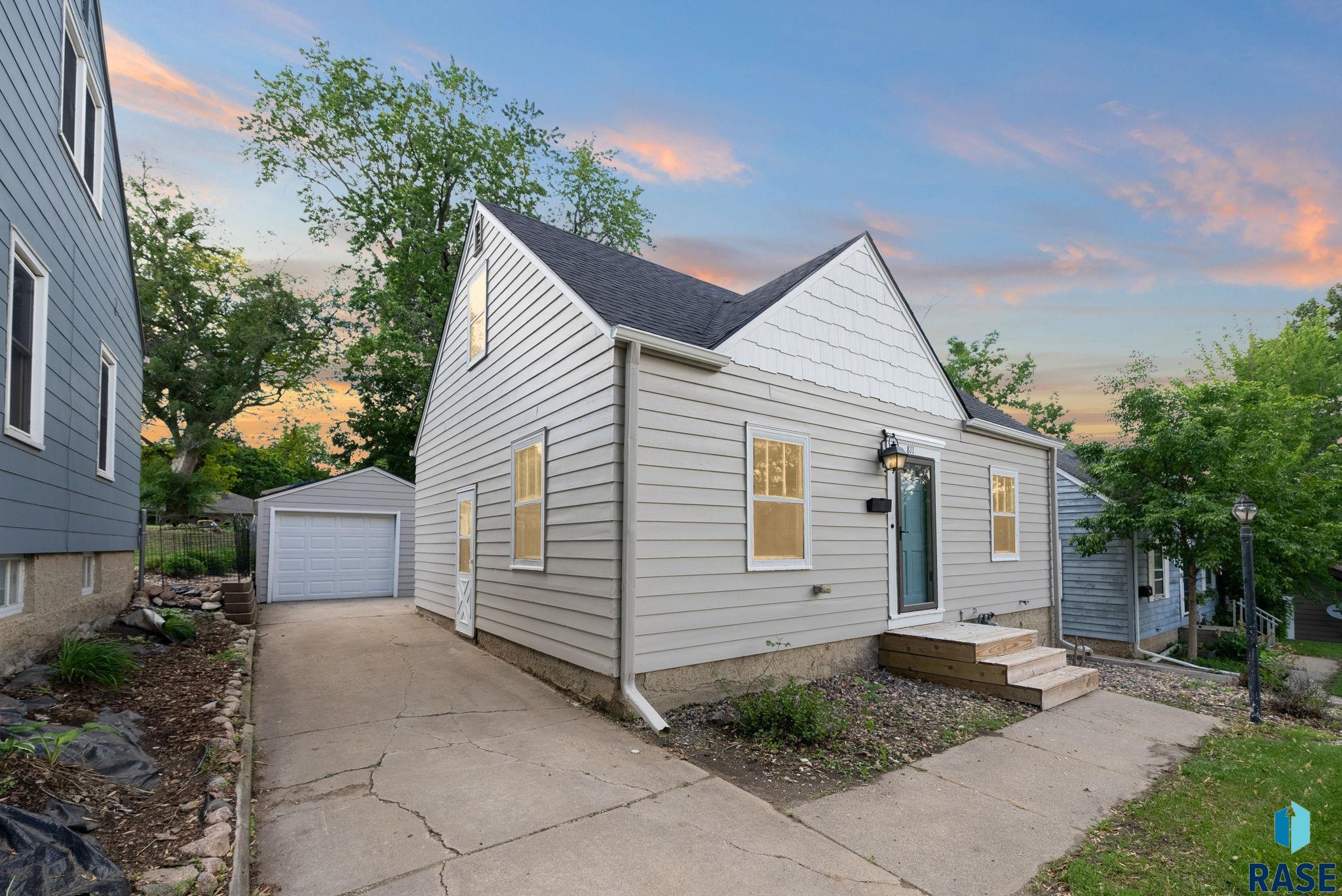 811 S Glendale Ave Avenue, Sioux Falls, South Dakota image 1