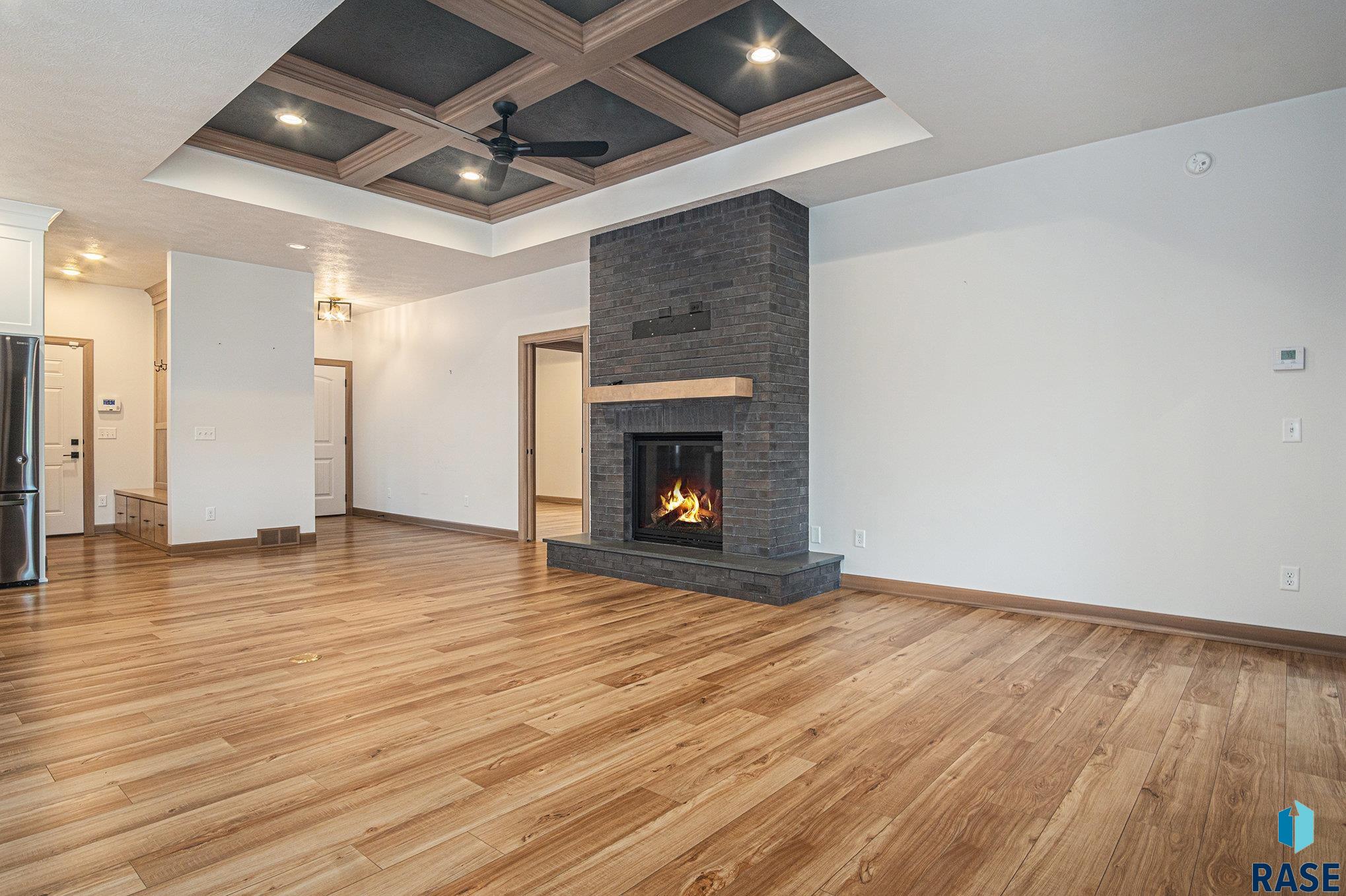 107 N Pine Lake Dr Drive #4, Sioux Falls, New Jersey image 3